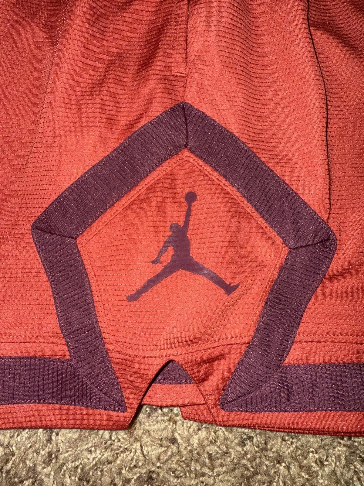 Nike Jordan Sport Women's 4" Diamond Shorts Sample Size 28" / US 6 / IT 42 - 2 Thumbnail