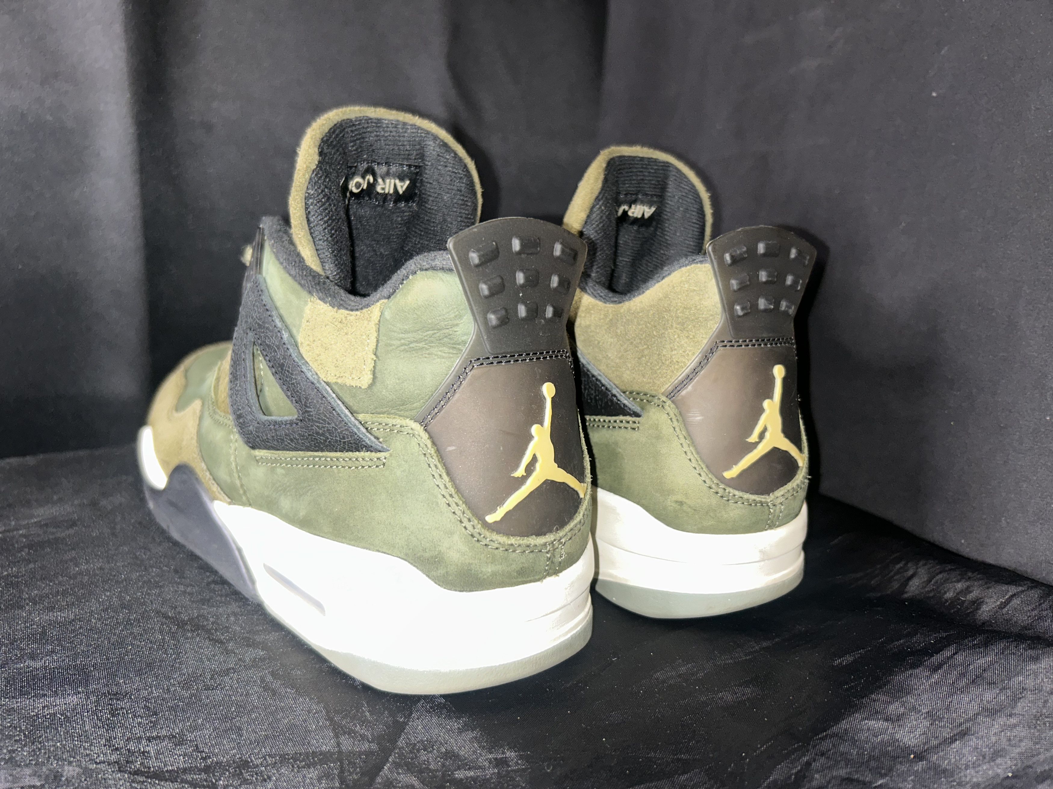Jordan Brand Air Jordan 4 Retro SE Craft "Medium Olive" Size US 10 / EU 43 - 2 Thumbnail
