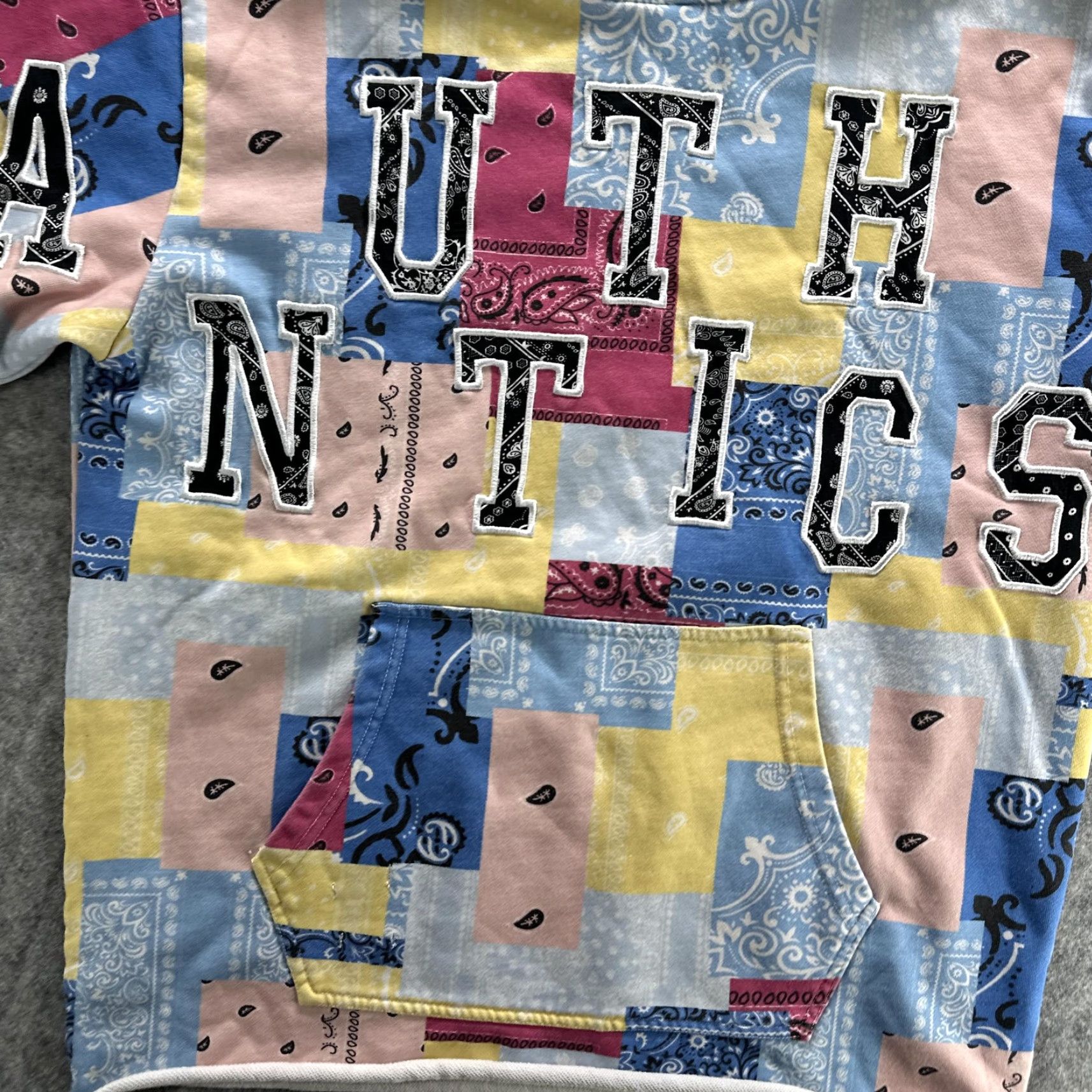 Chase Authentics Authentics Hoodie Mens Small Multicolor Bandana Patchwork Graphic Sweatshirt Size US S / EU 44-46 / 1 - 6 Thumbnail