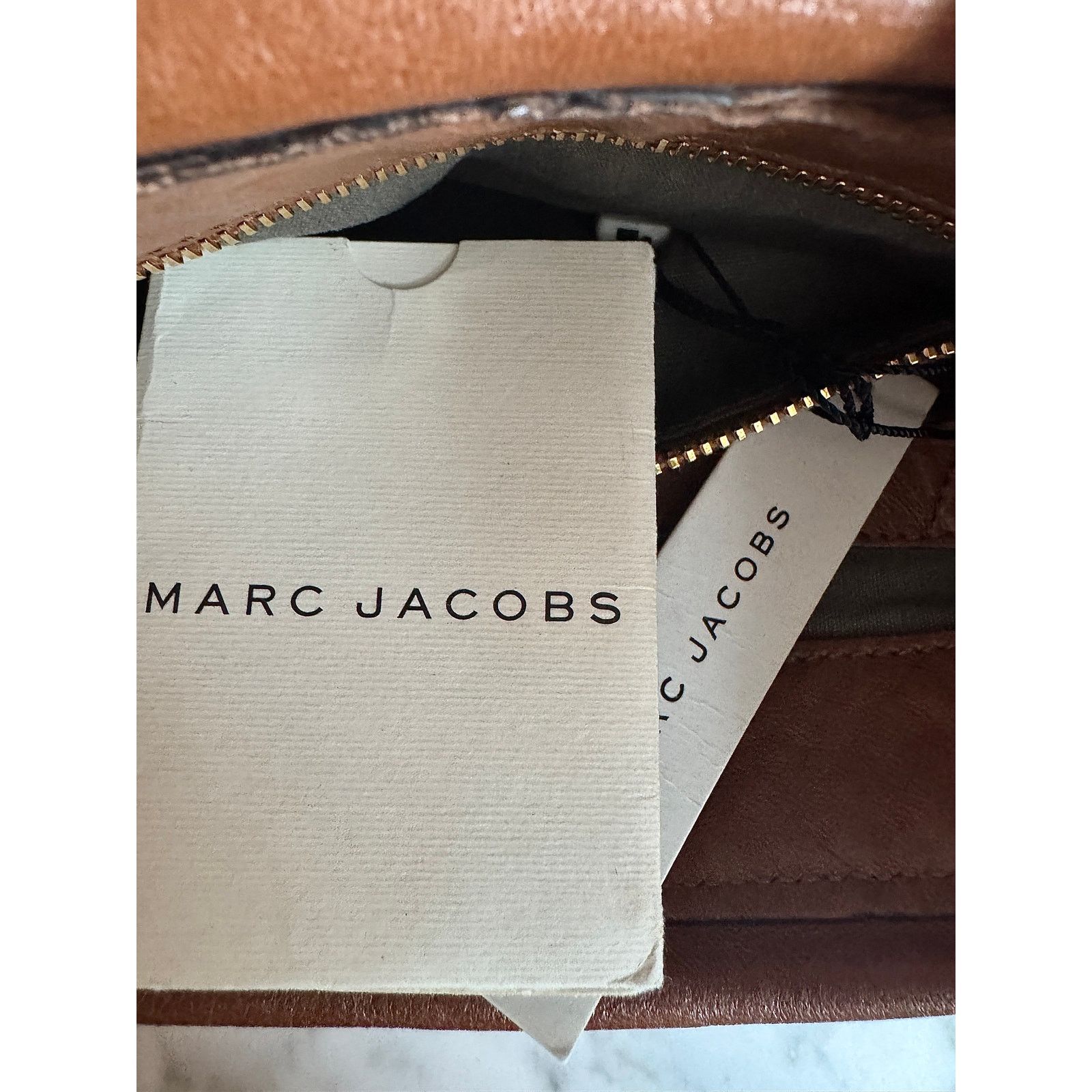 Marc Jacobs Marc Jacobs NWT Heart Cutout Leather Shoulder Bag Size ONE SIZE - 4 Thumbnail
