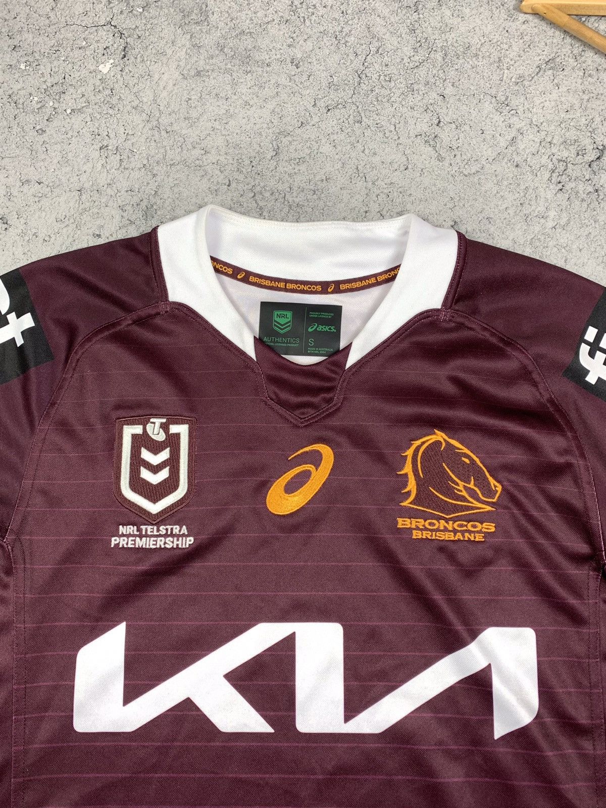 Other Asics Brisbane Broncos NRL 2022 Home Rugby Jersey Size S Size US S / EU 44-46 / 1 - 3 Thumbnail