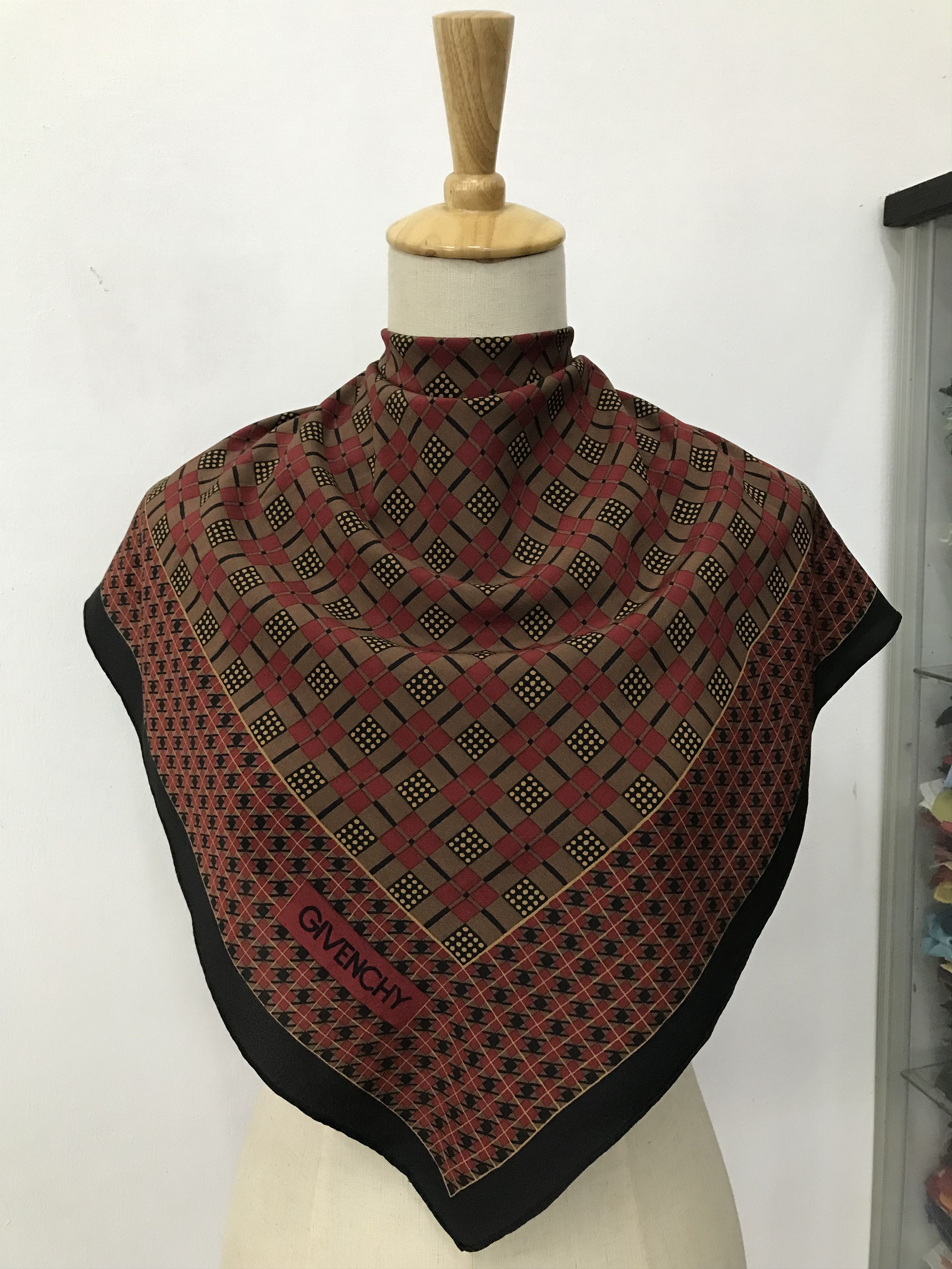 Vintage Vintage Givenchy Silk Scarf Size ONE SIZE - 1 Thumbnail