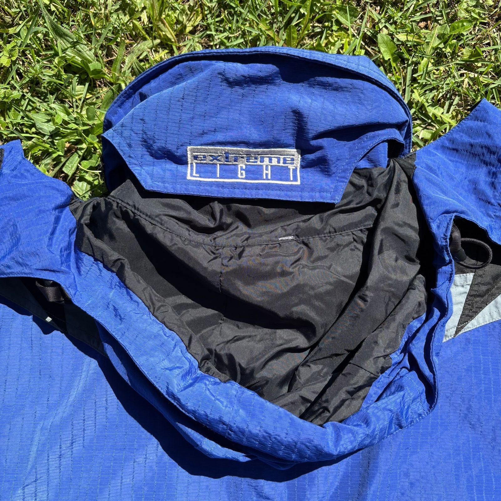 The North Face × Vintage Vintage 1990s The North Face Extreme Light Periwinkle Jacket Size US L / EU 52-54 / 3 - 4 Thumbnail