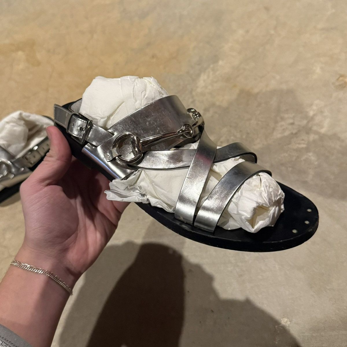 Gucci Gucci Silver Leather Horsebit Strappy Flat Sandals EU 37 Size US 7 / IT 37 - 9 Thumbnail