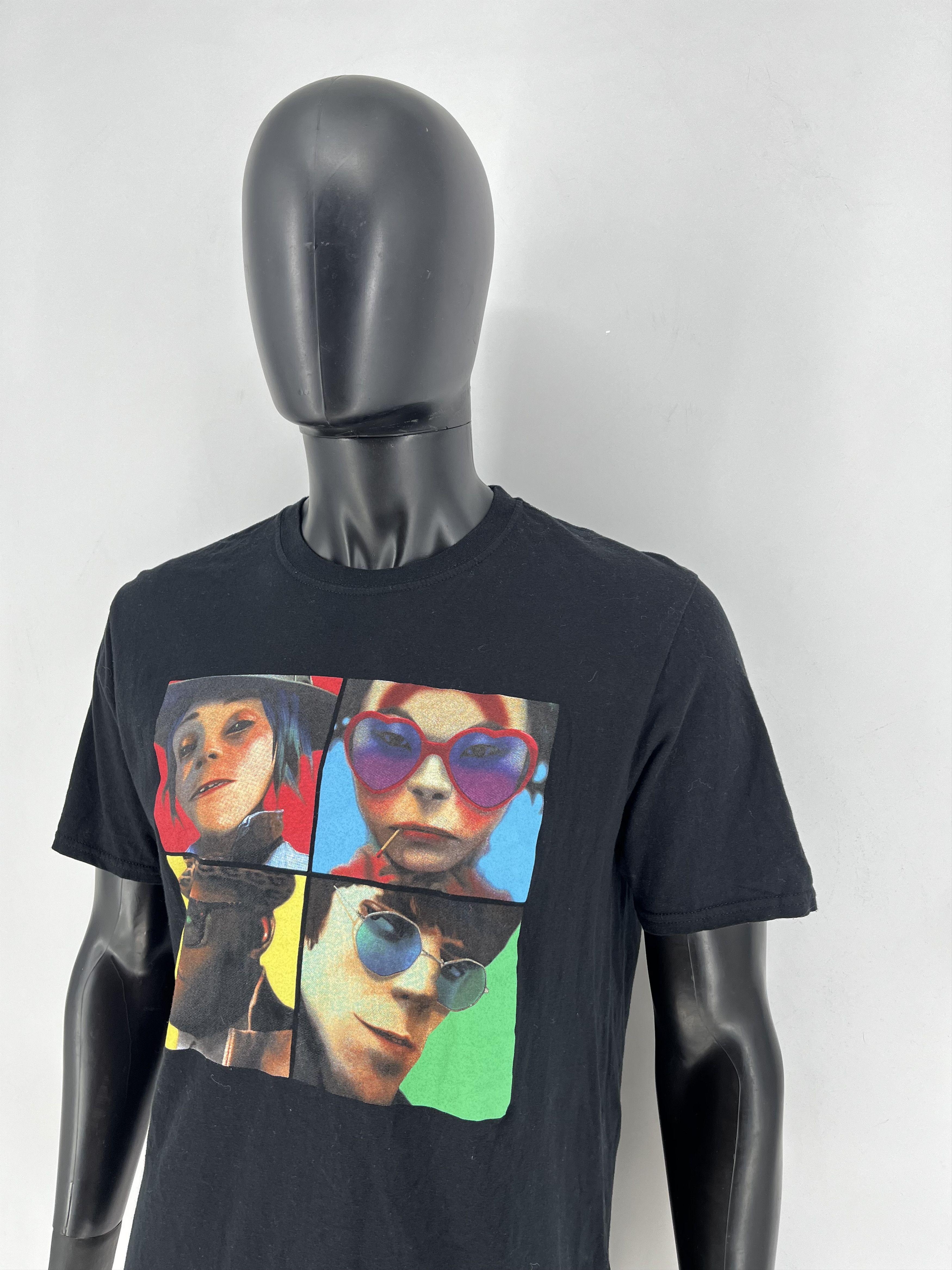 Band Tees Vintage GORILLAZ Band T-shirt Promo Album Size L Size US L / EU 52-54 / 3 - 5 Thumbnail