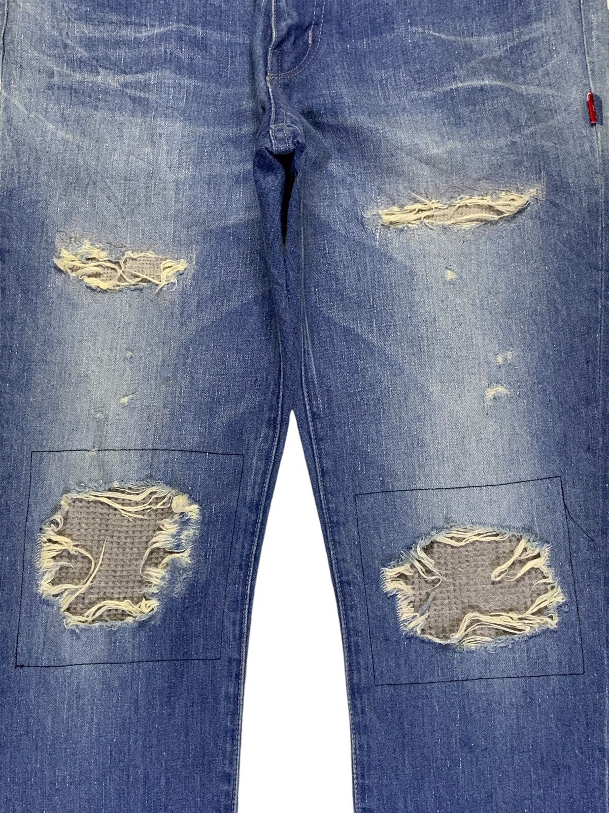 Wtaps Vintage USA Wtaps Faded Wash Patch Distressed Jeans Size US 32 / EU 48 - 5 Thumbnail