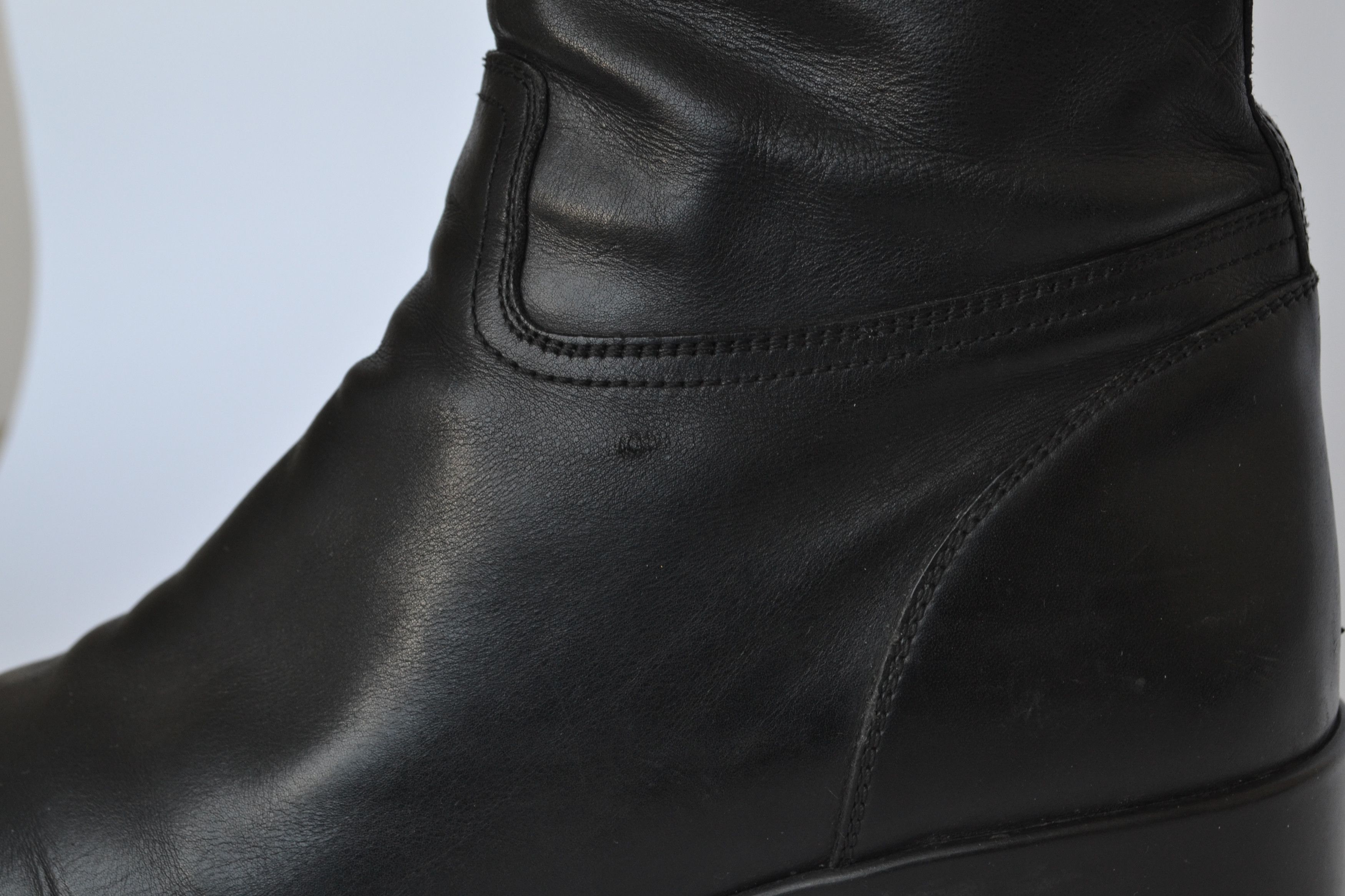 Prada PRADA Boots Leather Black Zip Logo 1999 Vintage Size 41 Size US 11 / IT 41 - 12 Thumbnail