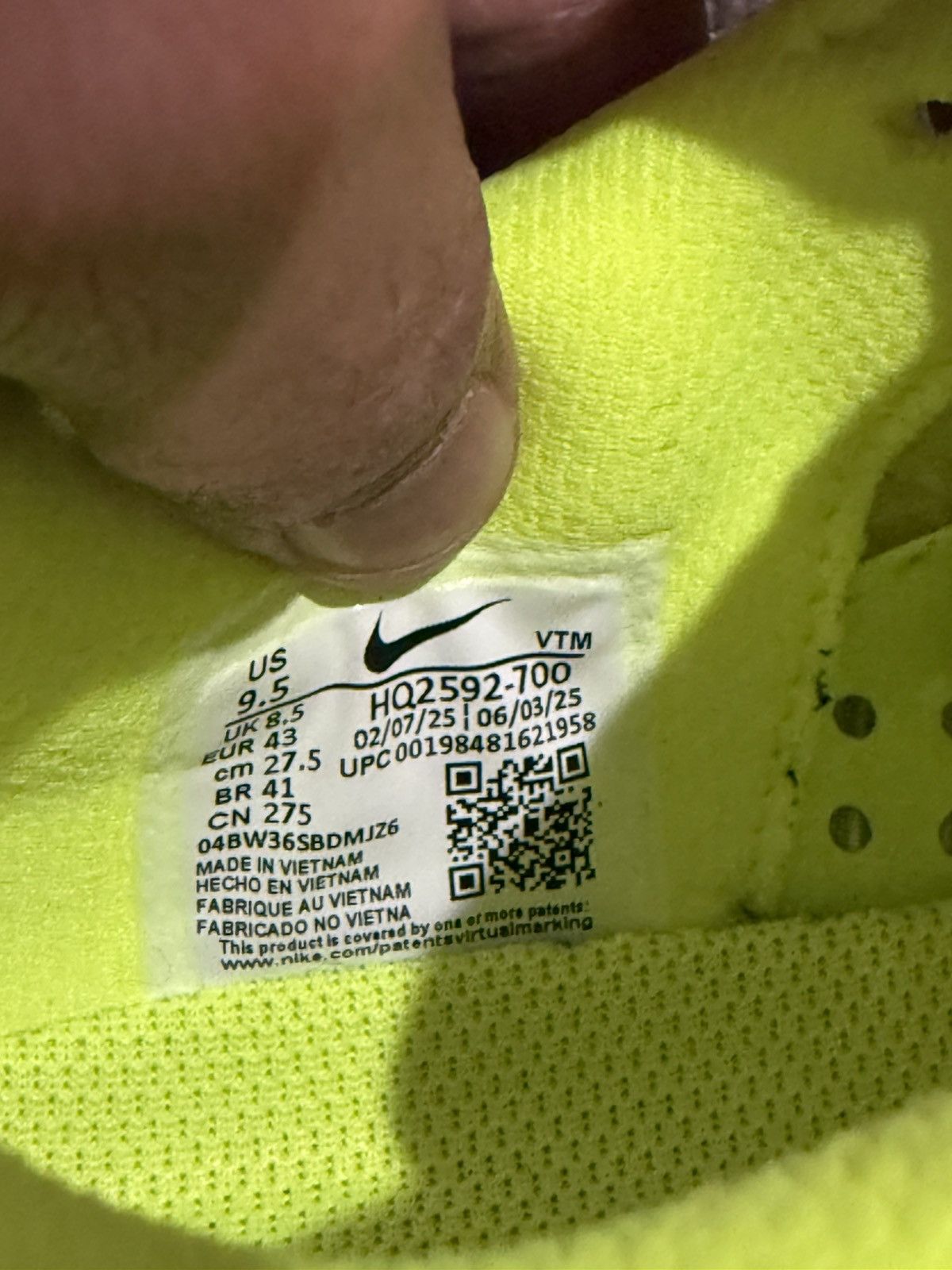 Nike Nike Pegasus Premium - Volt Black - size 9.5 Size US 9.5 / EU 42-43 - 6 Thumbnail
