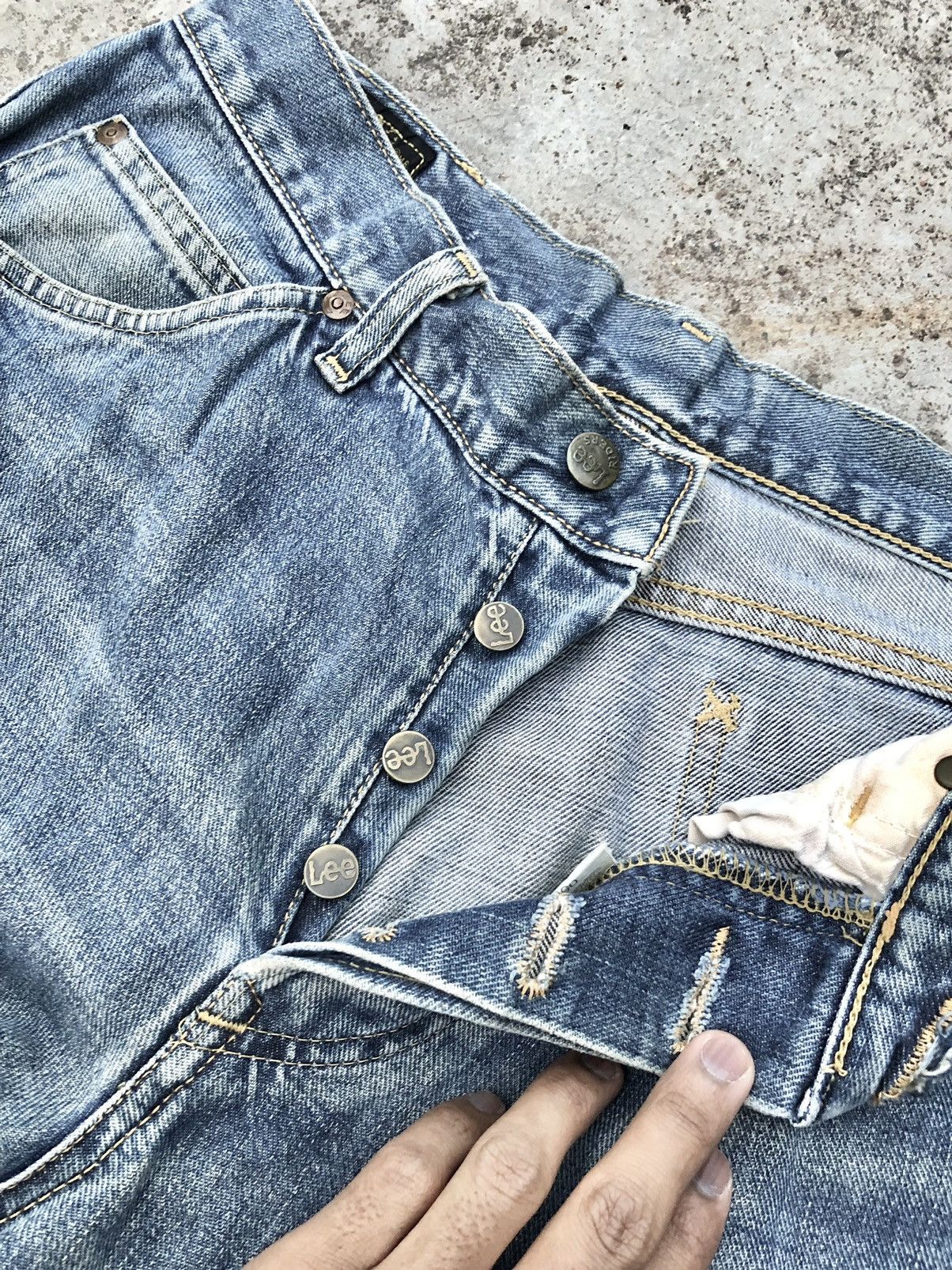 Lee VINTAGE LEE SELVEDGE DISTRESSED DENIM Size US 32 / EU 48 - 7 Thumbnail