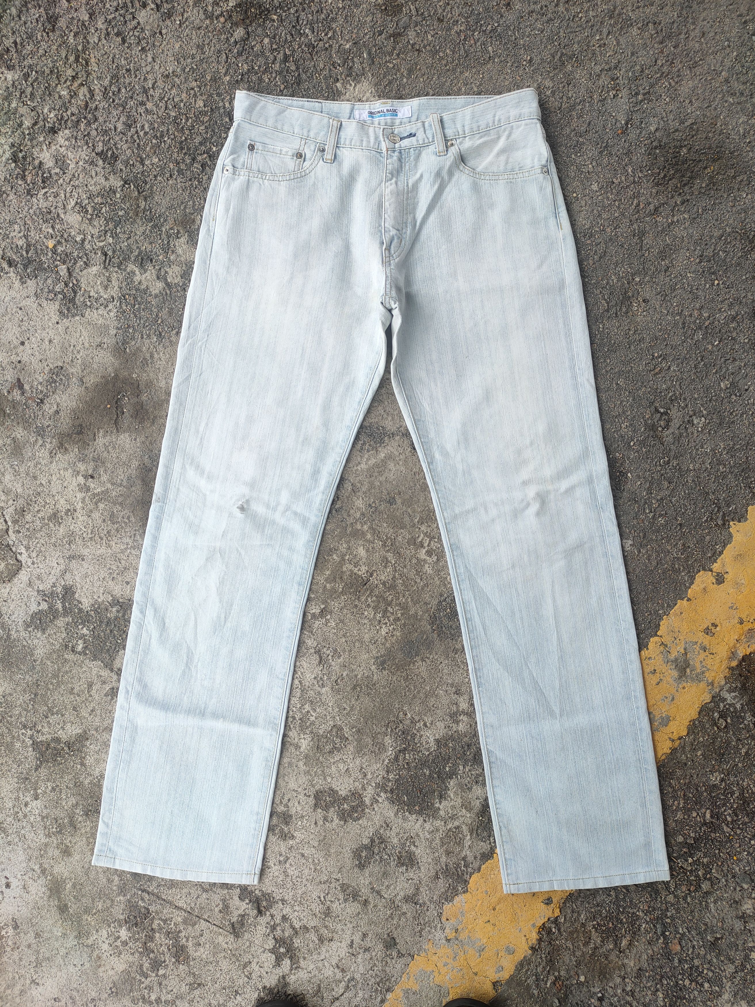 Japanese Brand VINTAGE JAPANESE S002 FADED LIGHT WASH JEANS DENIM PANTS Size US 34 / EU 50 - 1 Thumbnail