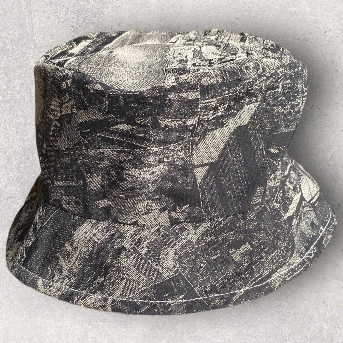 Issey Miyake 2024 APOC ABLE London Diorama Map Reversible Bucket Hat Size ONE SIZE - 10 Thumbnail