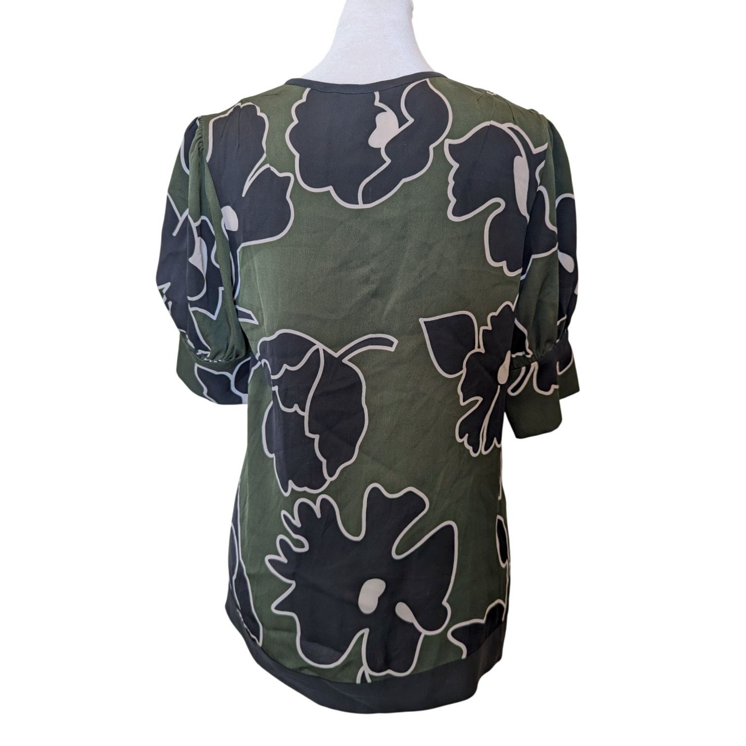 Diane von Furstenberg Diane Von Furstenberg Silk Floral Blouse Size 4 Size S / US 4 / IT 40 - 2 Thumbnail