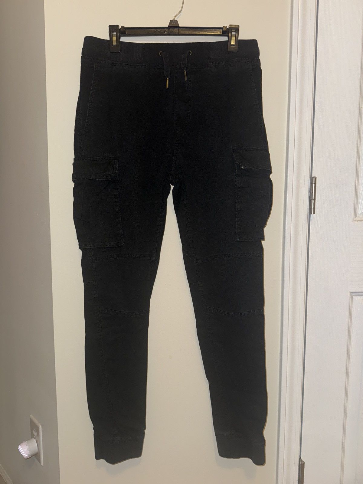 H&M H&M Skinny Fit Cargo Joggers Size US 31 - 1 Thumbnail