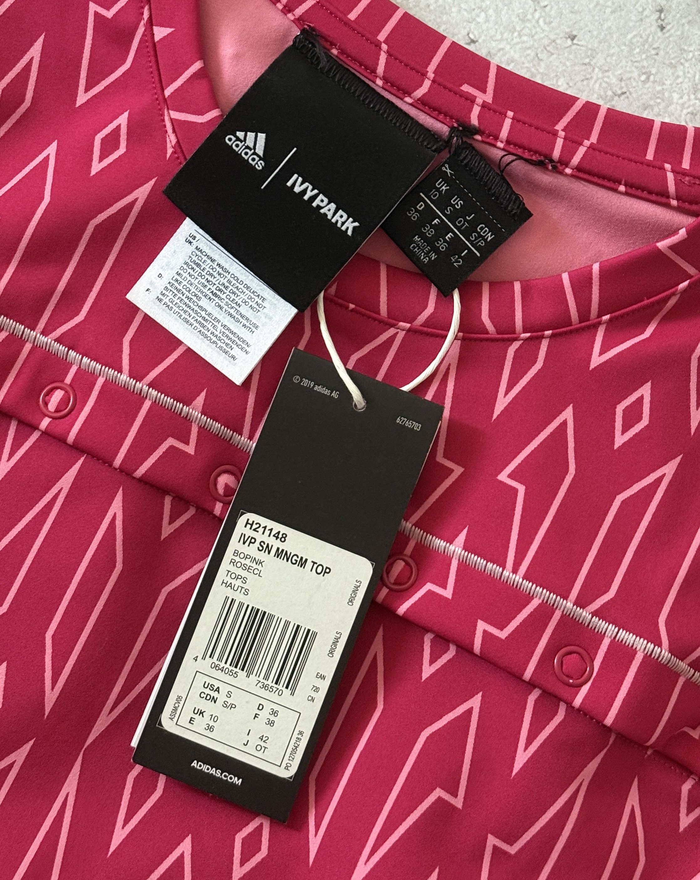 Adidas × Ivy Park Adidas X Ivy Park Monogram 2-in-1 Long Sleeve Top H21148 S Size S / US 4 / IT 40 - 5 Thumbnail