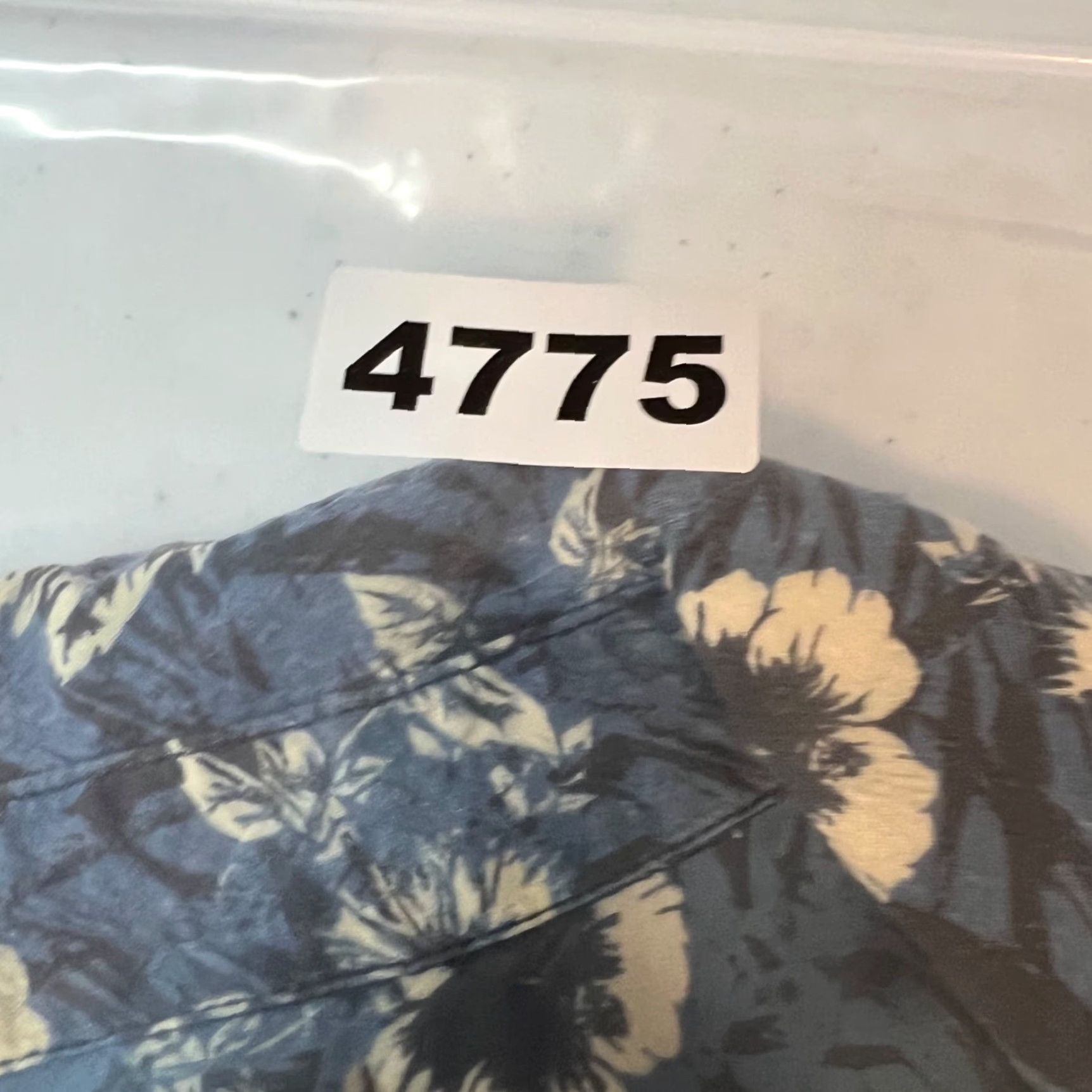 Mango Mango Mens Floral Print Casual Shirt Blue Medium Regular Fit Button-Up Short Sleeve Collared Size US M / EU 48-50 / 2 - 8 Thumbnail