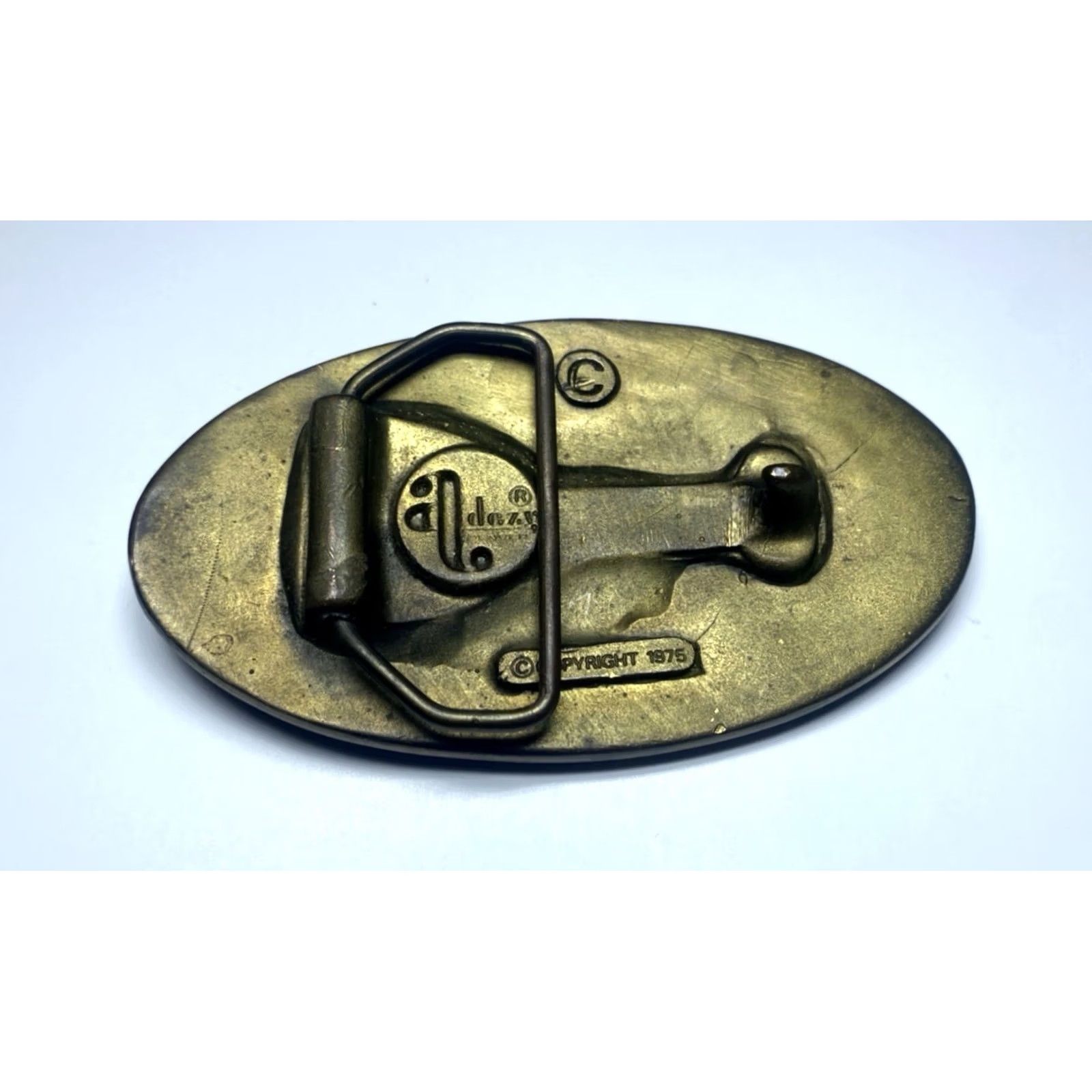 Vintage VINTAGE Adezy Denver 'Skier' Brass Belt Buckle Shirt Mens Vintage 1975 Skiing Gold Brass Related 1970s Sets Size ONE SIZE - 7 Thumbnail