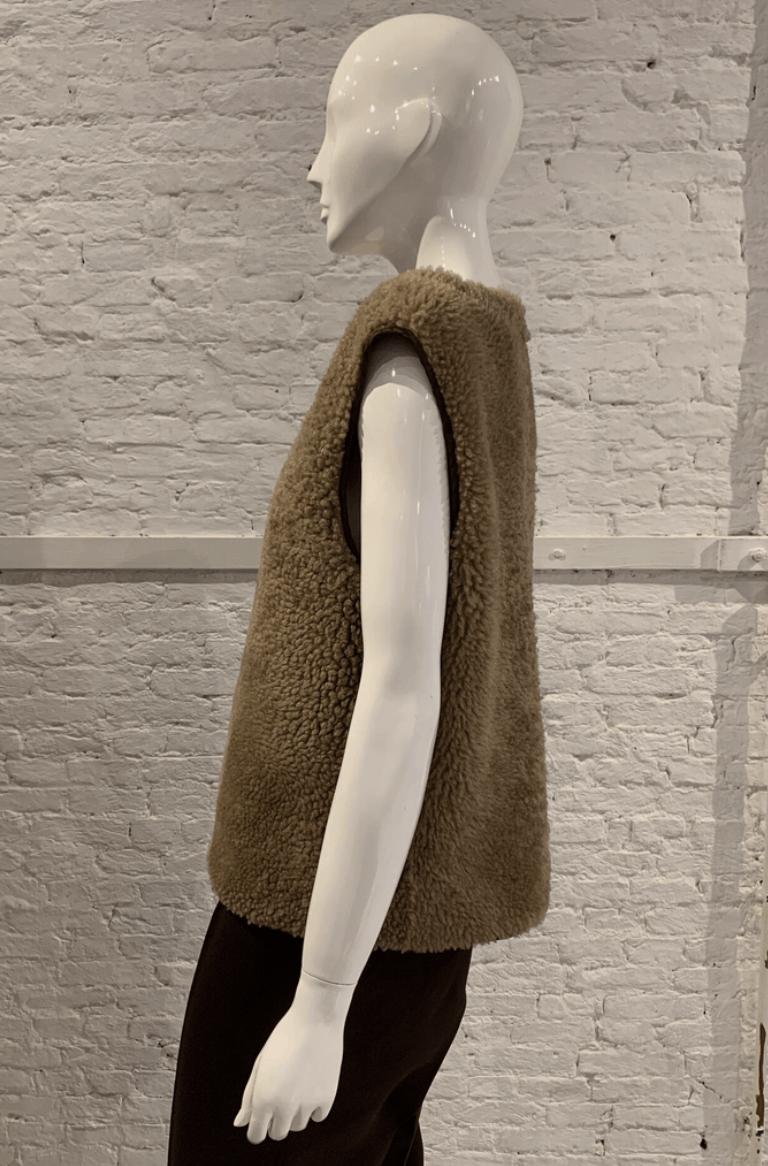 Maison Margiela Maison Martin Margiela A/W 2011 Sheepskin Gilet Showpiece Size US M / EU 48-50 / 2 - 11 Thumbnail