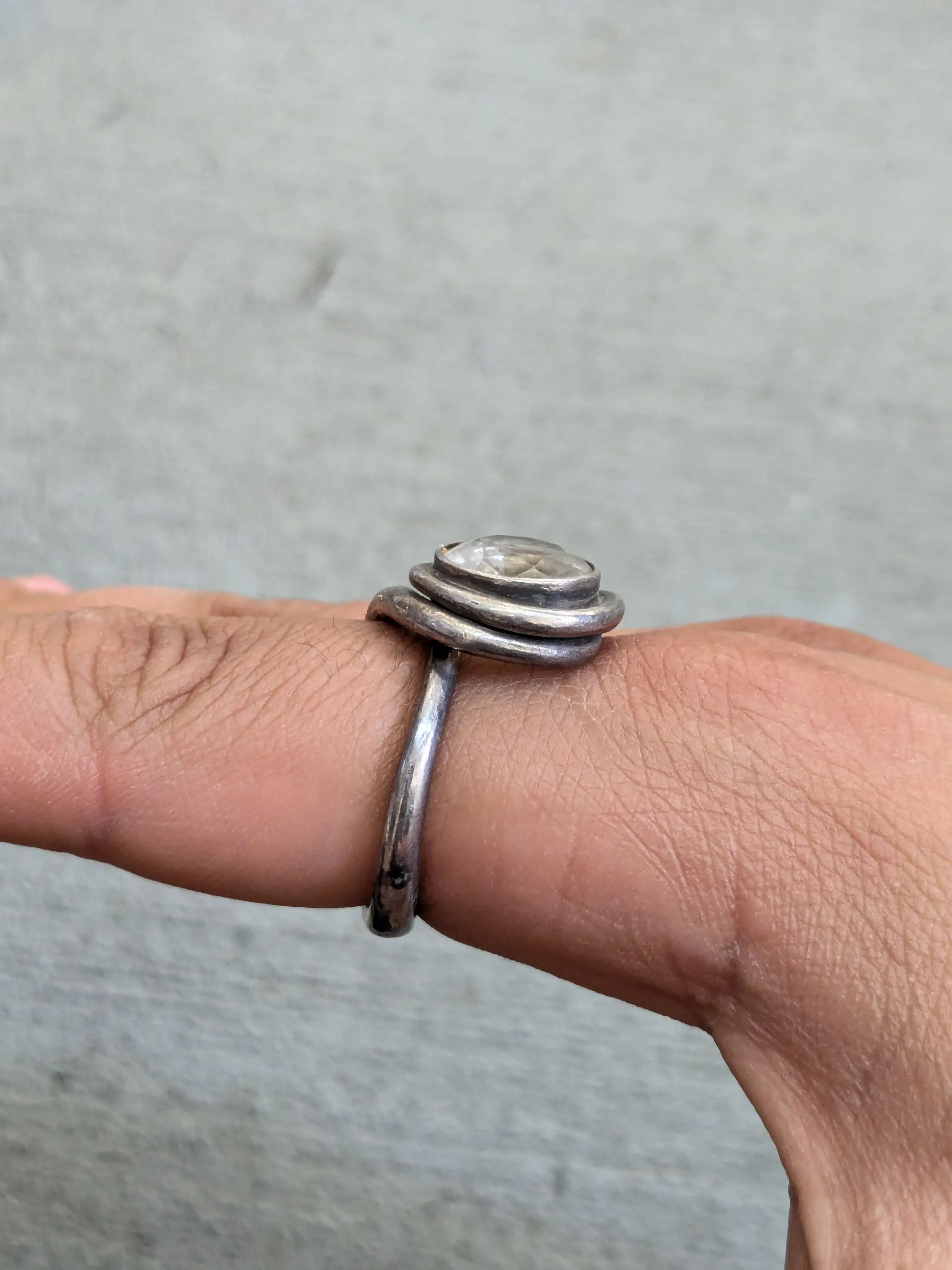 Jewelry Vintage Sterling Silver Ring 11 Glass Round Asymmetrical Size ONE SIZE - 12 Thumbnail