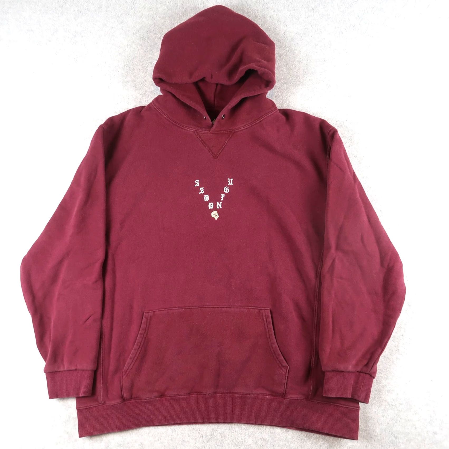 Darc Sport Darc Sport Wolves Club Hoodie Burgundy L Mens Pullover Graphic Print Sweatshirt 90s Sports Theme Size US L / EU 52-54 / 3 - 2 Thumbnail