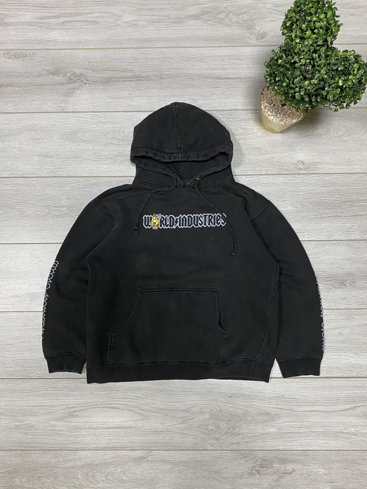 World Industries World Industries skateboarding vintage faded hoodie Size US S / EU 44-46 / 1 - 3 Thumbnail