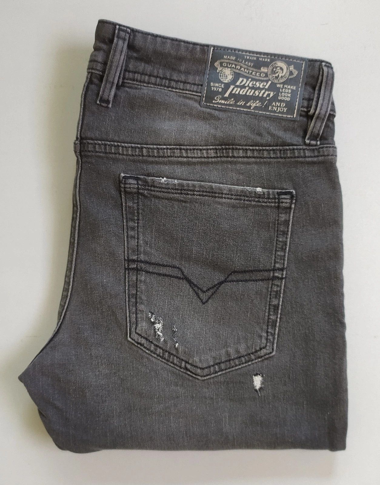 Diesel Diesel TROXER L.32 MENS JEANS SLTP/9996 Size US 34 / EU 50 - 1 Thumbnail