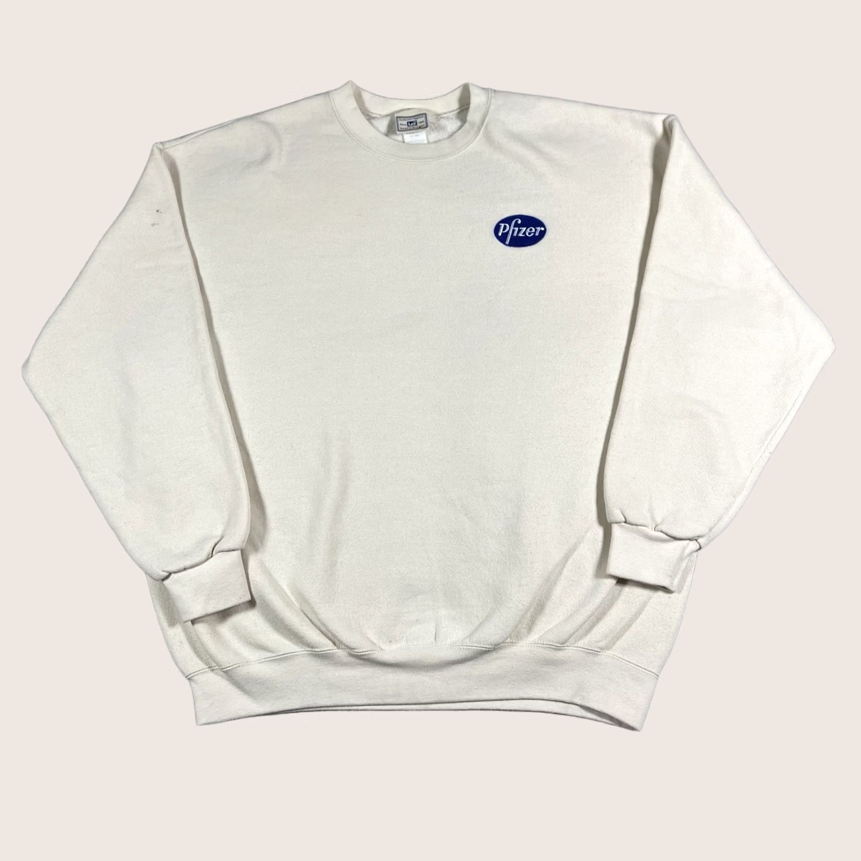 Lee VINTAGE Pfizer Sweatshirt Mens XL Cream Pullover Crewneck Logo Embroidered 80s 90s Retro USA Winter Fall Spring Baggy Regular Mens Size US XL / EU 56 / 4 - 1 Thumbnail