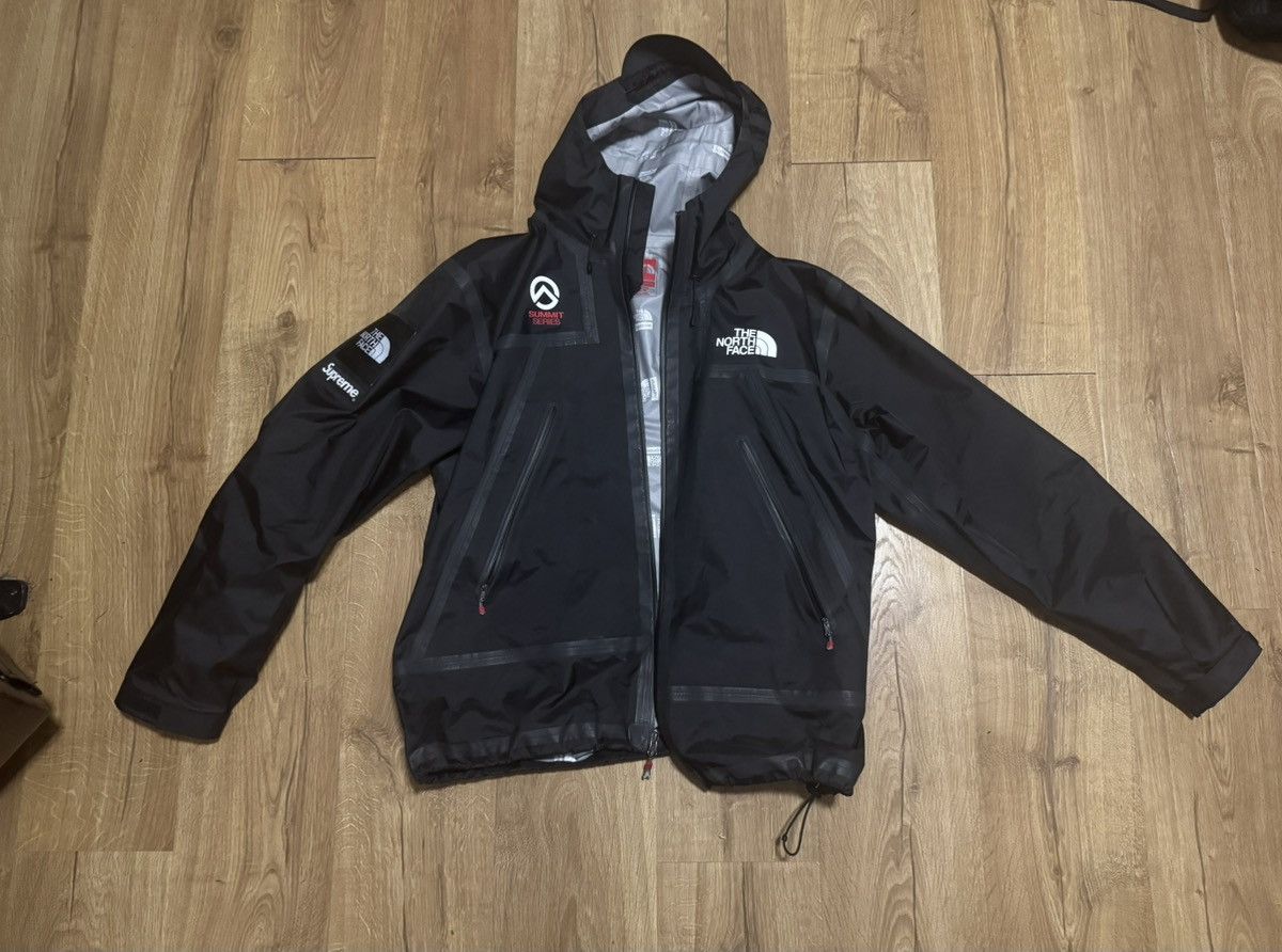 Supreme Supreme North Face Summit Tape Seam Black Size US XL / EU 56 / 4 - 1 Thumbnail