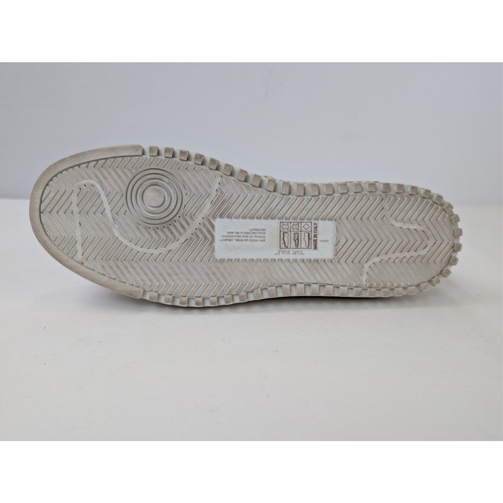 Off-White o1rshd1 Virgil Abloh Address Low Top Sneaker White / Black Size US 10 / EU 43 - 12 Thumbnail