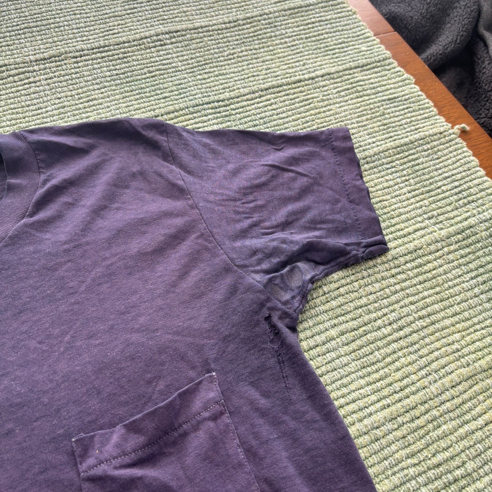 Vintage 70s 80s Vintage Blue Thin Single Stitched Pocket Tee Shirt Size US M / EU 48-50 / 2 - 5 Thumbnail