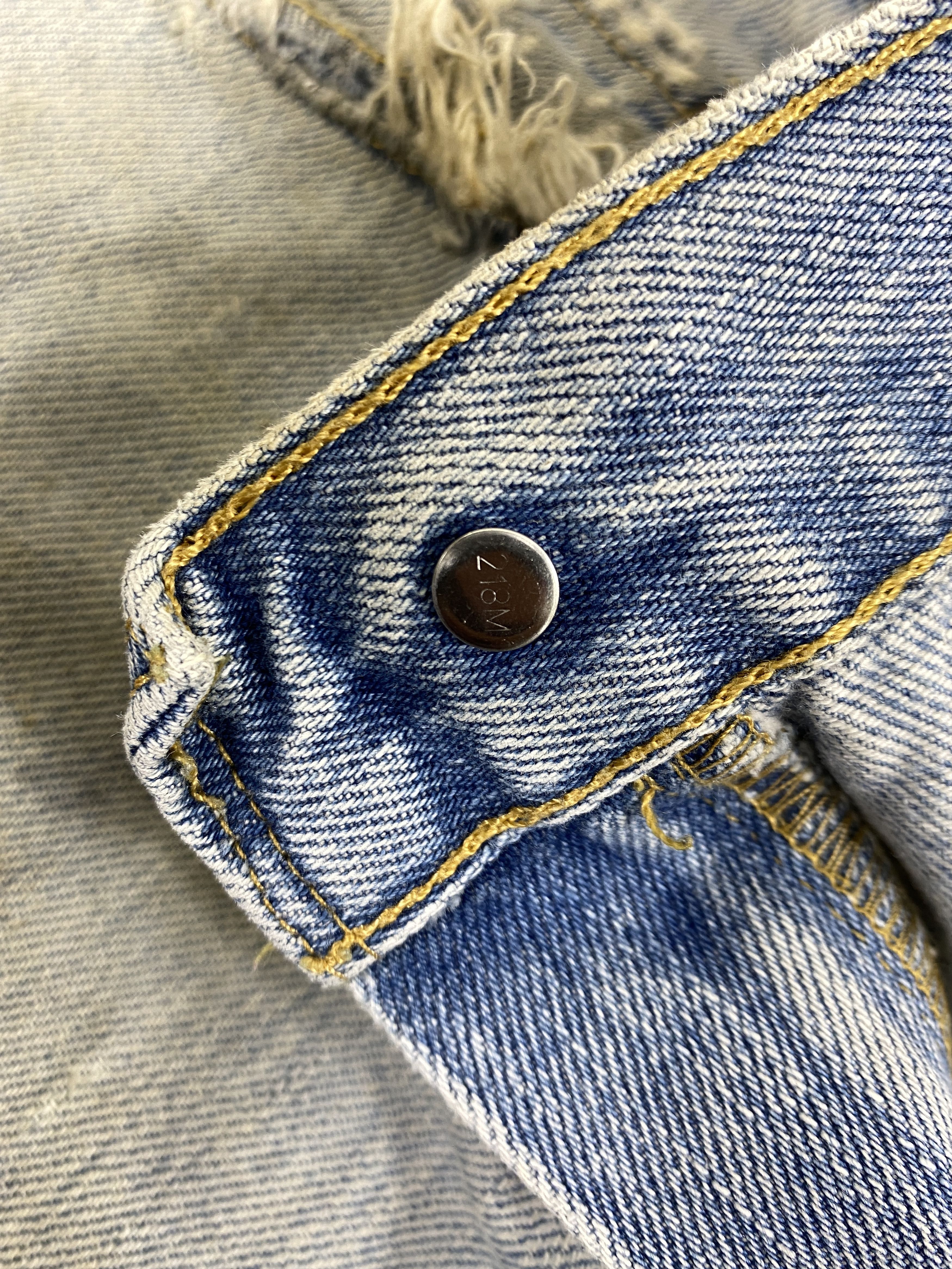 Levi's Light Blue Wash Vintage Levi's 505 37x29.5 Denim -JN1913 Size US 37 - 7 Thumbnail