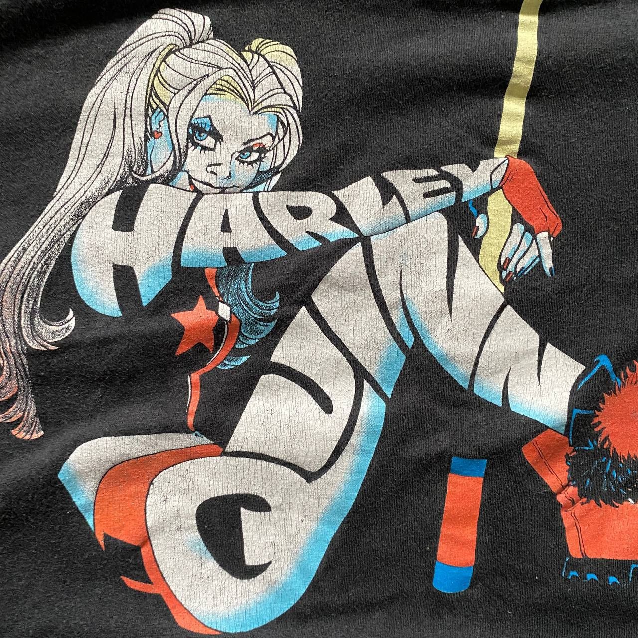 DC Comics VINTAGE Y2K HARLEY QUINN AMAZING FADED BLACK T SHIRT Size US L / EU 52-54 / 3 - 5 Thumbnail