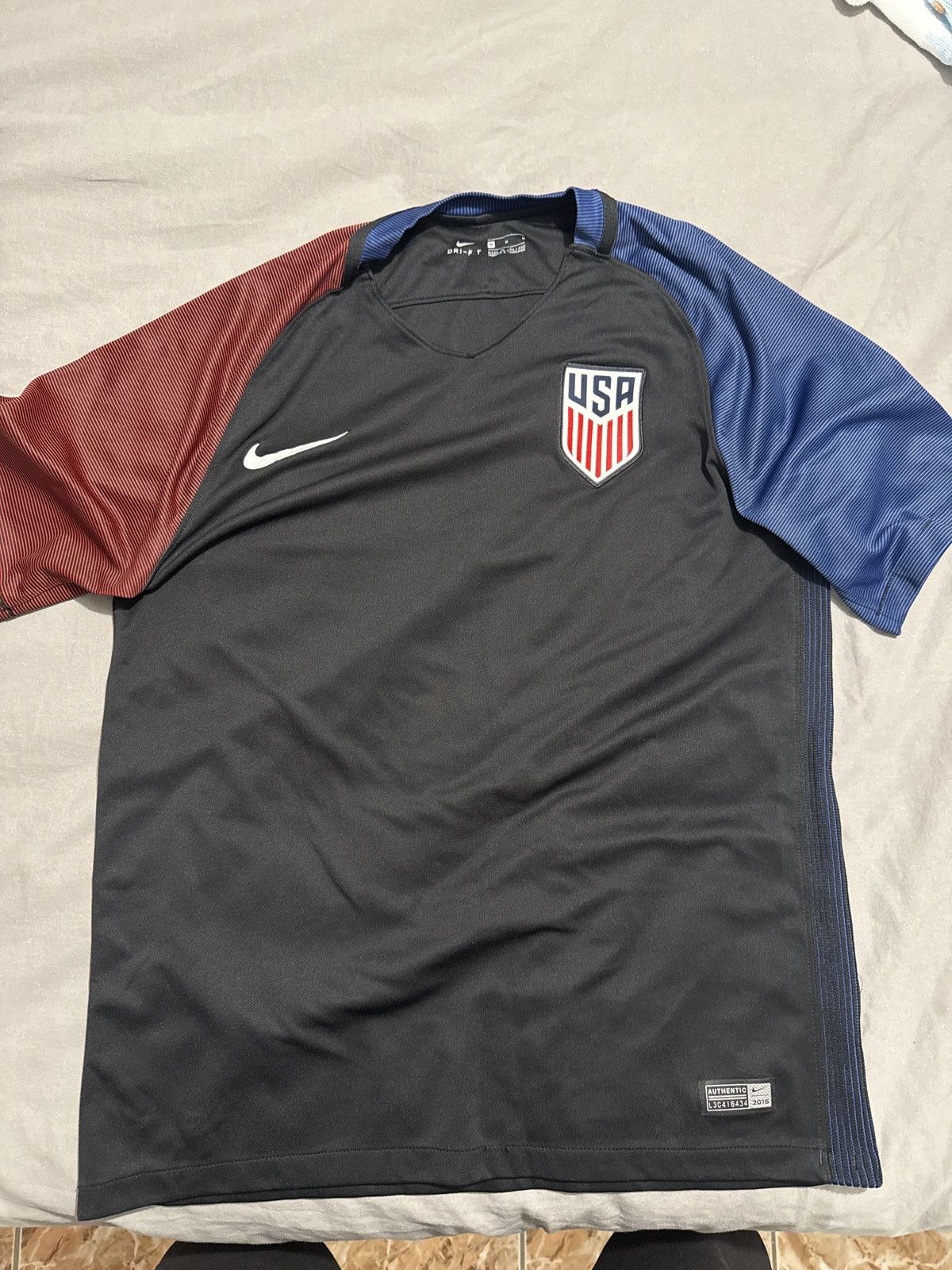 Nike USA Soccer Size US M / EU 48-50 / 2 - 1 Thumbnail