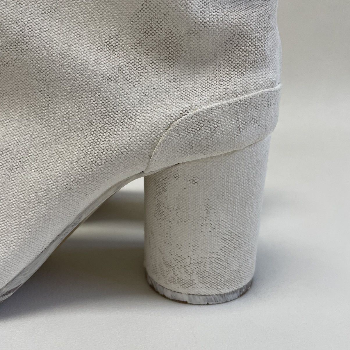 Maison Margiela White Painted Canvas Tabi Boots Size US 10 / IT 40 - 9 Thumbnail