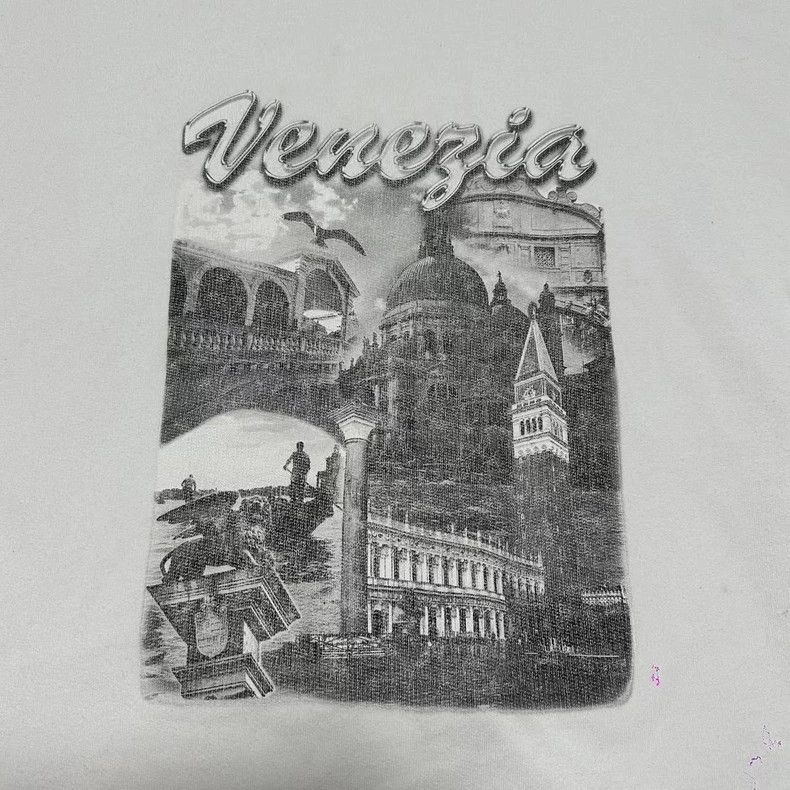 Balenciaga Balenciaga Castle Print White Hoodie 2502-Nextarrow Size US S / EU 44-46 / 1 - 2 Thumbnail