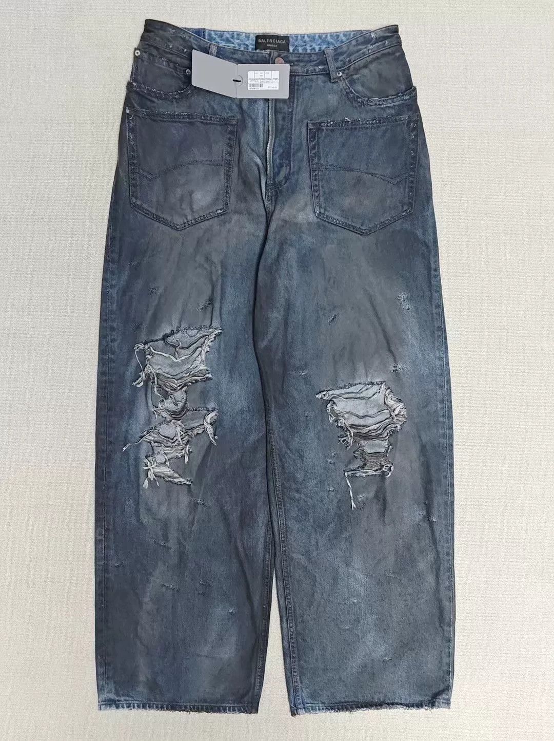 Balenciaga Balenciaga 23SS Mud-Dye Distressed Baggy Jeans Size US 34 / EU 50 - 1 Thumbnail