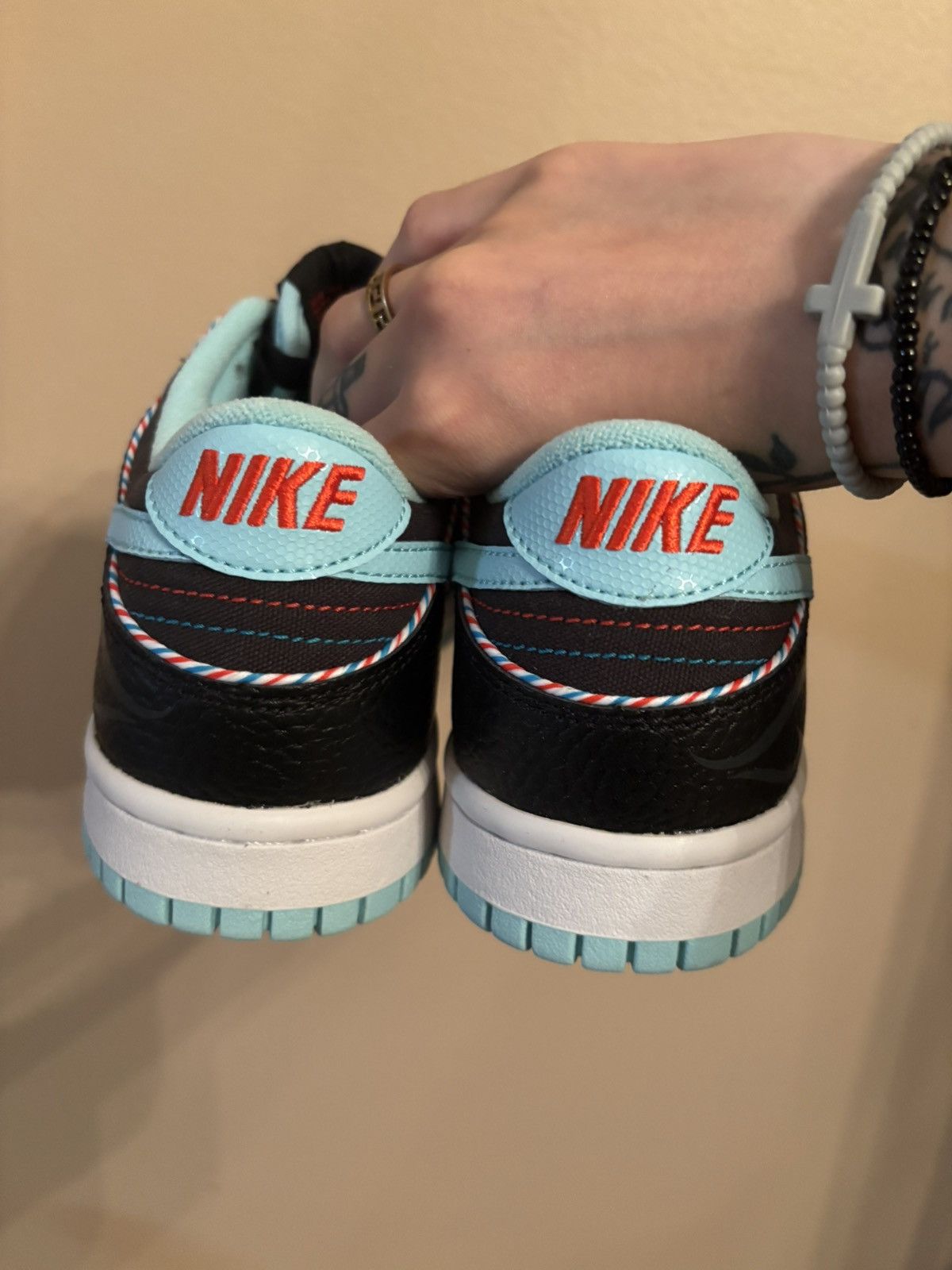 Nike Dunk Low SE GS ‘Barber Shop - Black’ Size US 5.5 / EU 38 - 4 Thumbnail