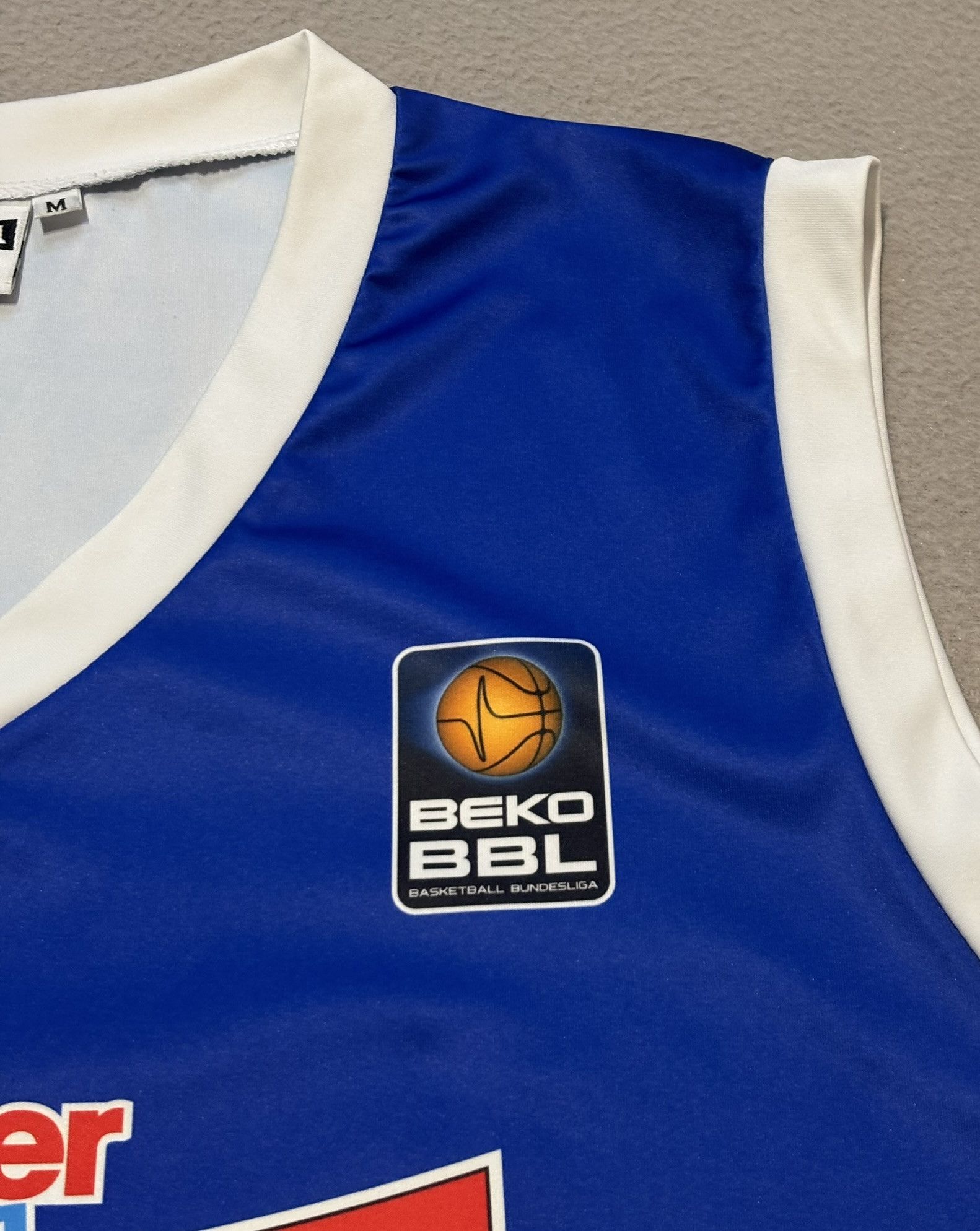 Other Alba Berlin Basketball Academy BBL Basketball Jersey, size M Size US M / EU 48-50 / 2 - 8 Thumbnail