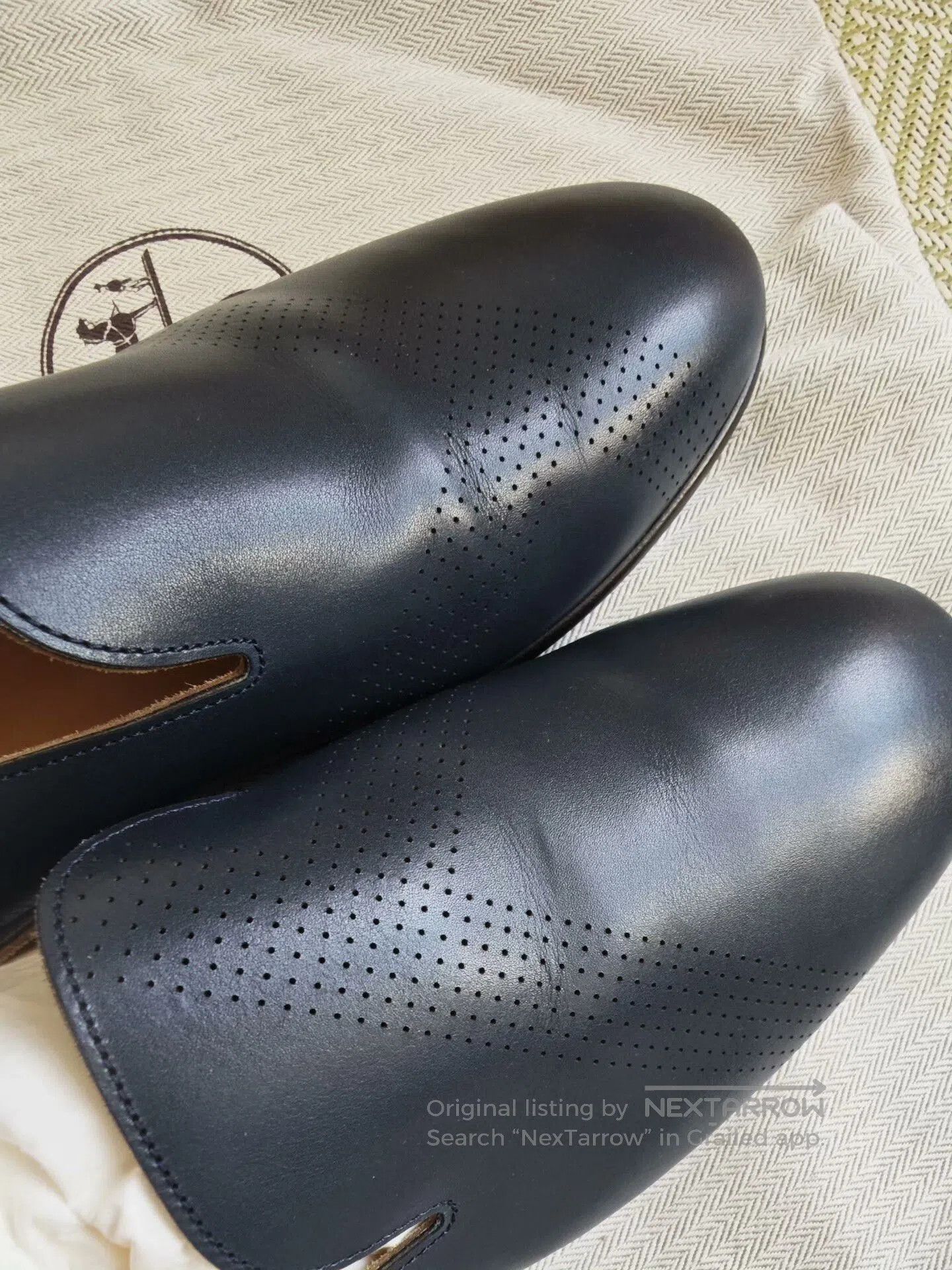 Hermes hermes loafers in deep navy blue leather. Size US 11 / EU 44 - 8 Thumbnail
