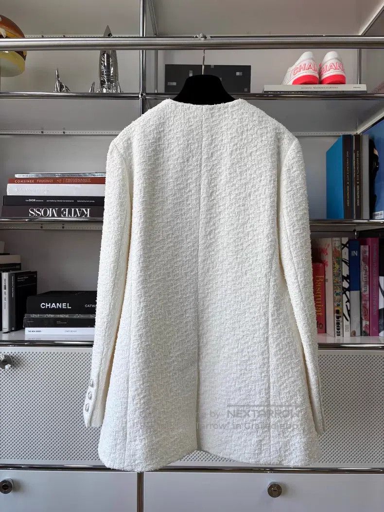 Chanel Chanel 23s white tweed double C diamond buckle four-pocket Size XS / US 0-2 / IT 36-38 - 3 Thumbnail