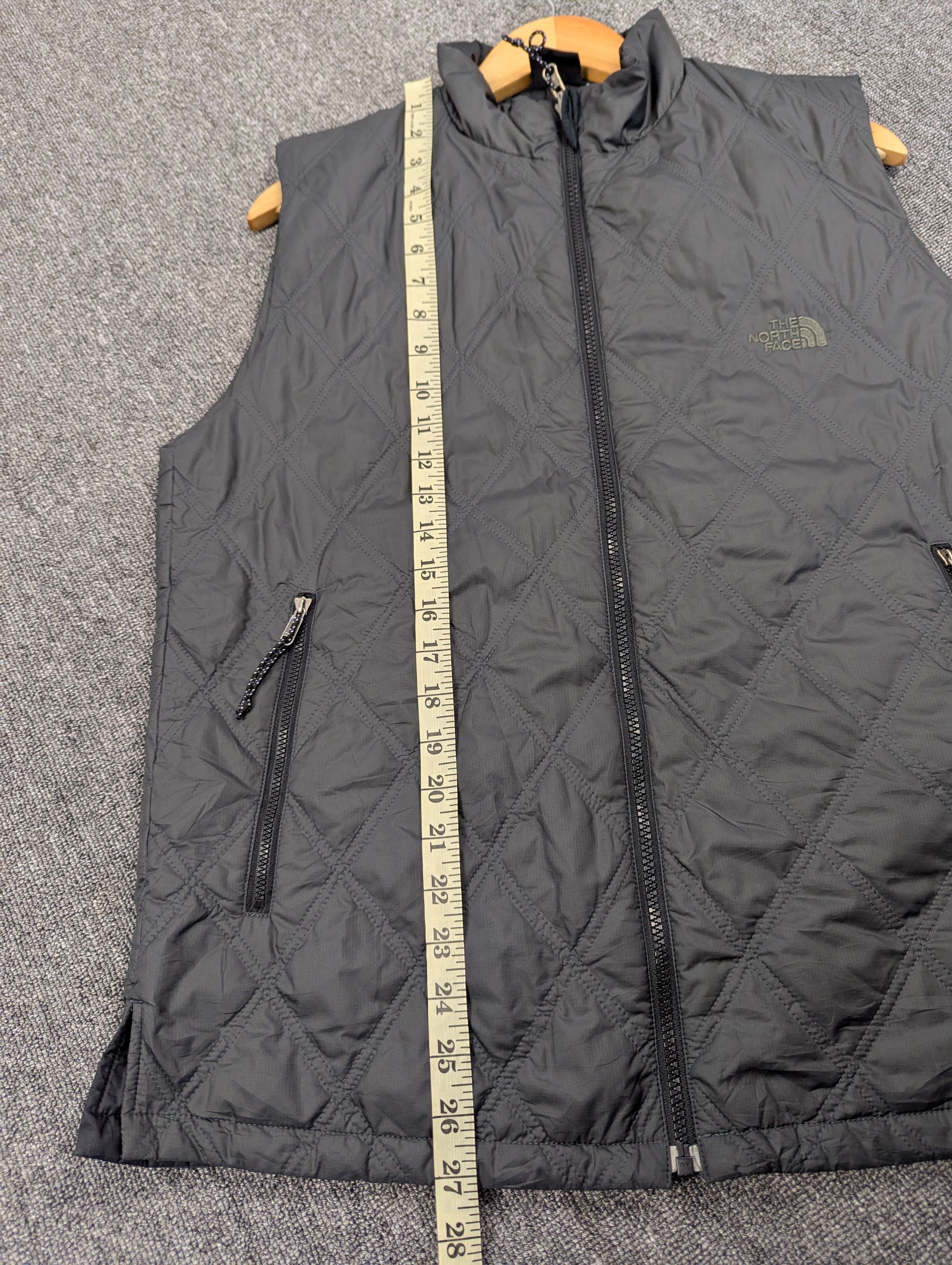 The North Face The North Face Down Vest Quilted Size M Size US M / EU 48-50 / 2 - 17 Thumbnail