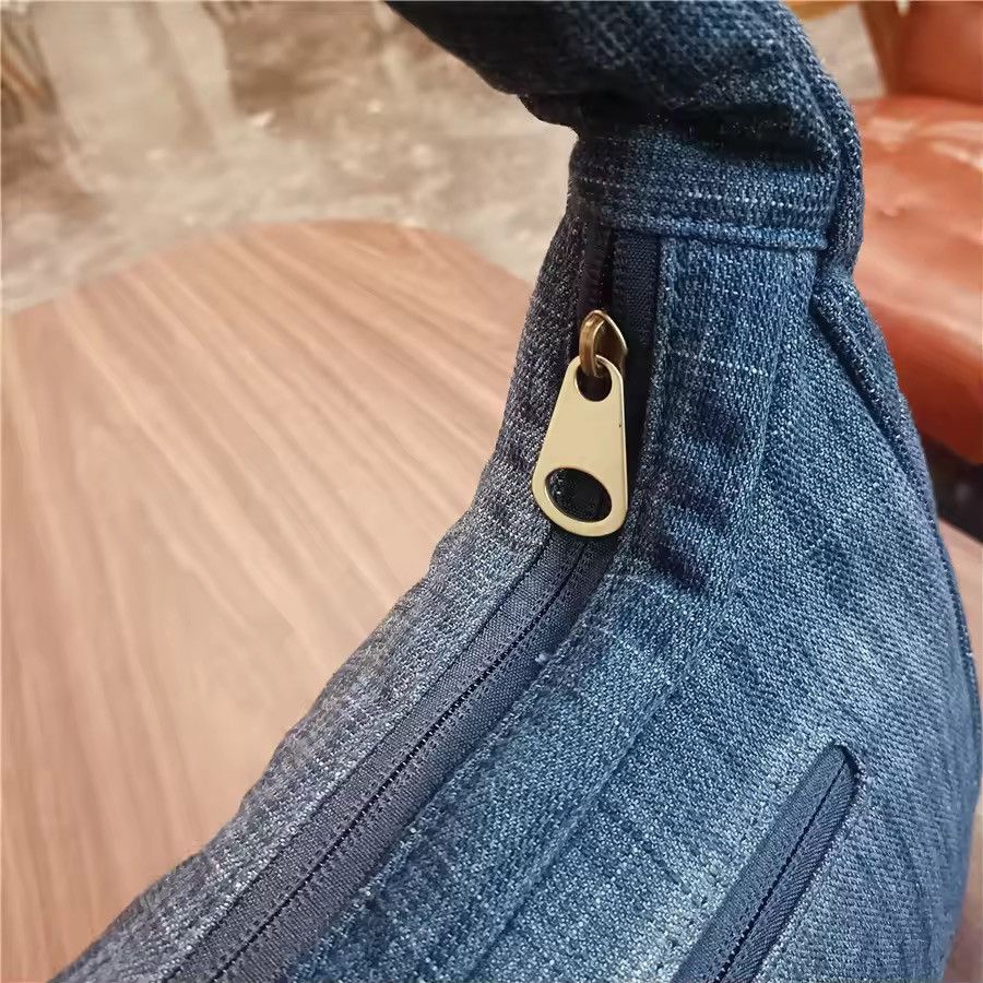 Japanese Brand × Vintage Large Capasity Denim Jean Hobo Bag Size ONE SIZE - 6 Thumbnail