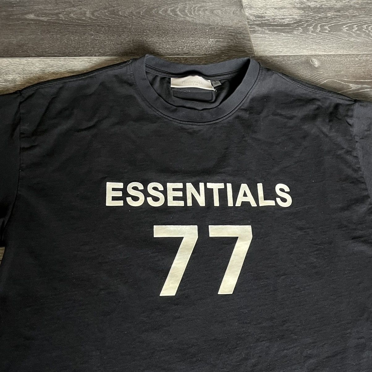 Essentials Fear of God FOG Essentials 1977 Iron Logo Tee Shirt Black Size US L / EU 52-54 / 3 - 2 Thumbnail