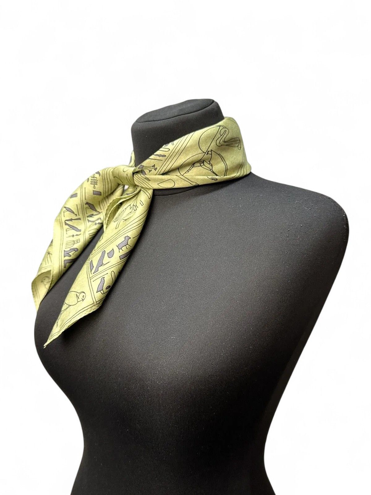 Other Egyptian Print Silk Scarf The Met Vintage Museum Collectible Size ONE SIZE - 9 Thumbnail