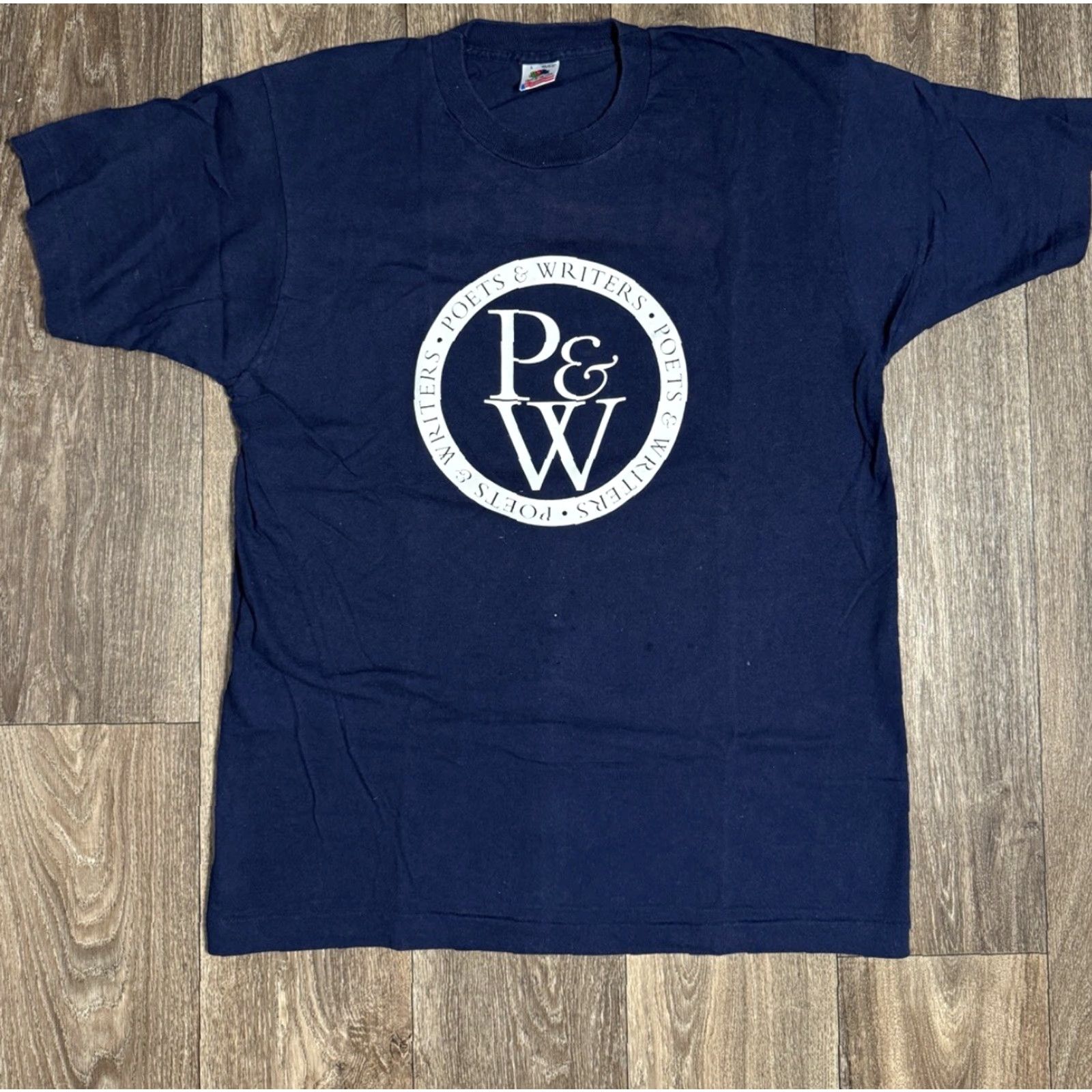 Fruit Of The Loom VINTAGE 80s Poets & Writers Scholars Creative Navy Blue T-Shirt Large Size US L / EU 52-54 / 3 - 2 Thumbnail