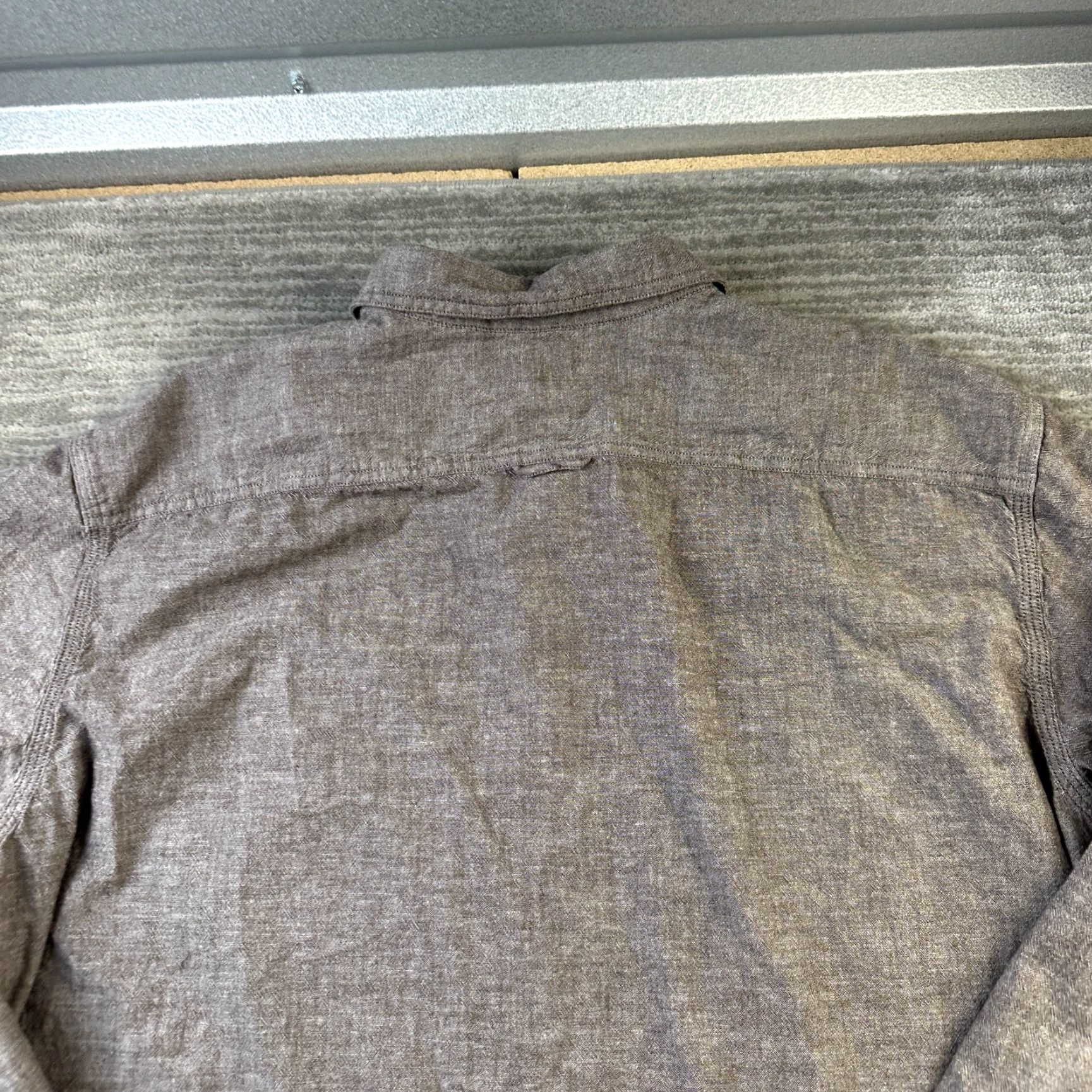Levi's Levi's Shirt Mens 2XL Brown Button-Up Double Pocket Workshirt Cotton Denim Long Sleeve Casual Travel Mens Size US XXL / EU 58 / 5 - 6 Thumbnail