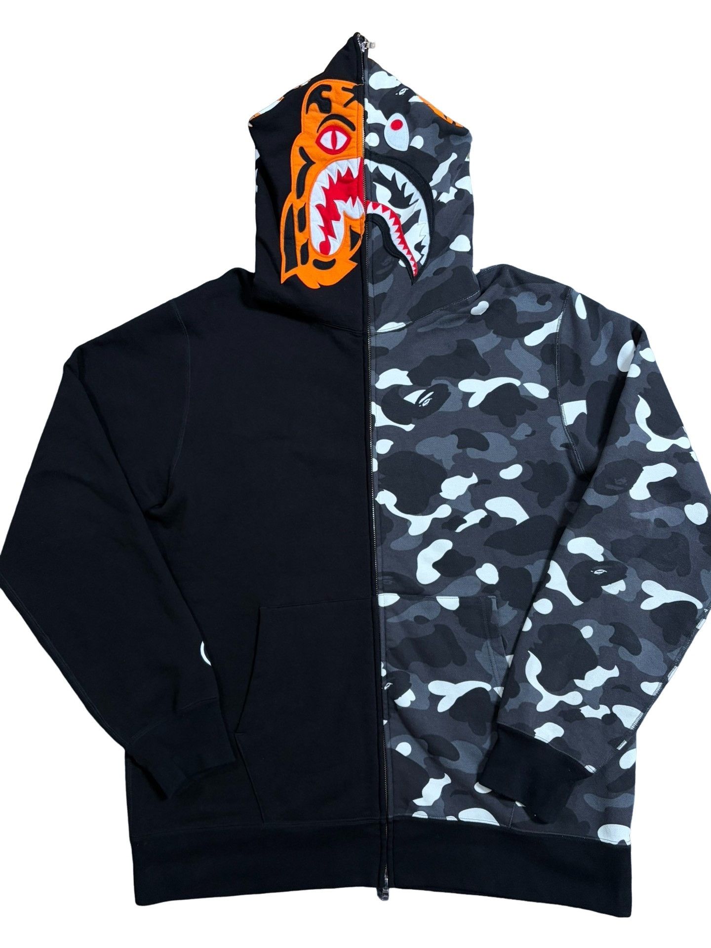 Bape Bape Tiger Shark Split Hoodie Size XXL Size US XXL / EU 58 / 5 - 1 Thumbnail