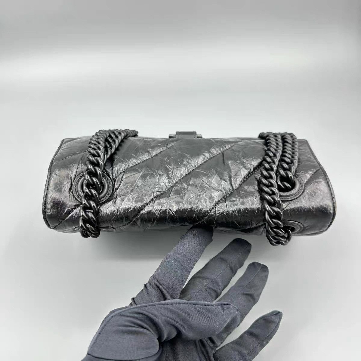 Balenciaga Balenciaga Medium Quilted Crush Bag Size ONE SIZE - 4 Thumbnail