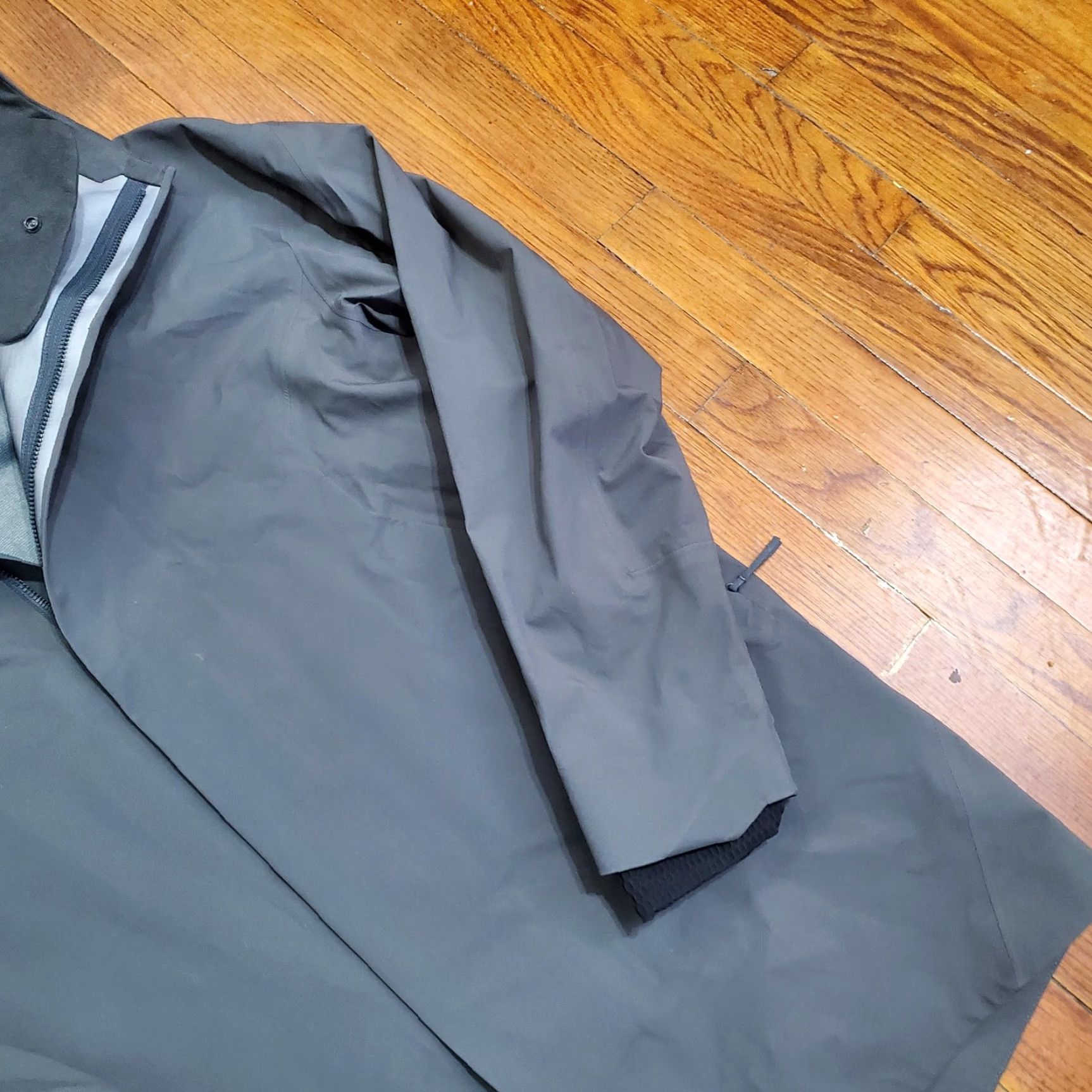 Vintage Viev Gemma Mid Coat Womens Small Gray GORE-TEX Hooded Waterproof Rain Jacket Size S / US 4 / IT 40 - 3 Thumbnail