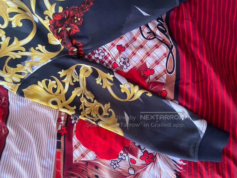 Versace Versace Classic black gold baroque vine pattern sweatshirt Size US S / EU 44-46 / 1 - 5 Thumbnail