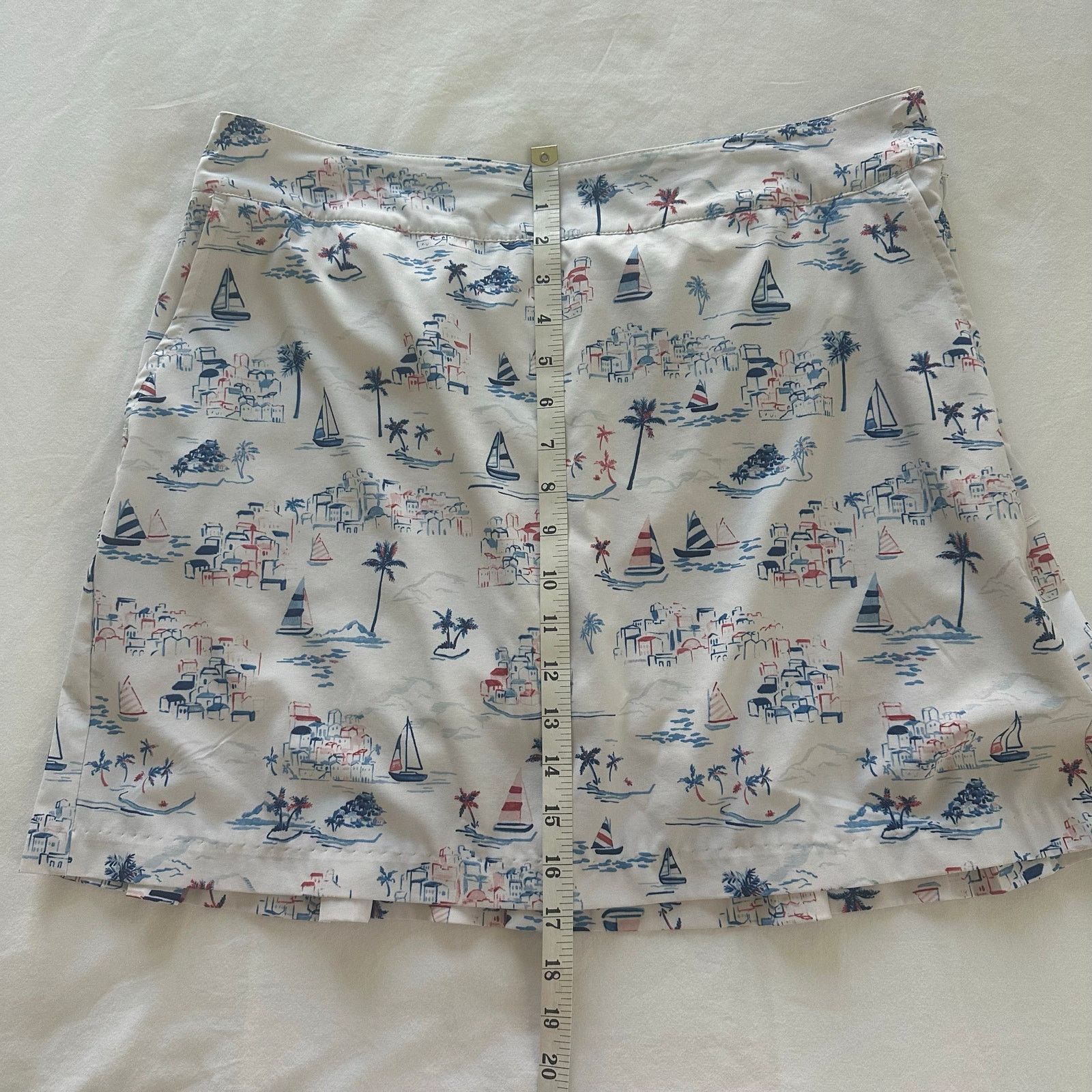 Izod Izod Women's Golf Skort White Blue Pink Sailboat Size 10 Size 32" / US 10 / IT 46 - 1 Thumbnail